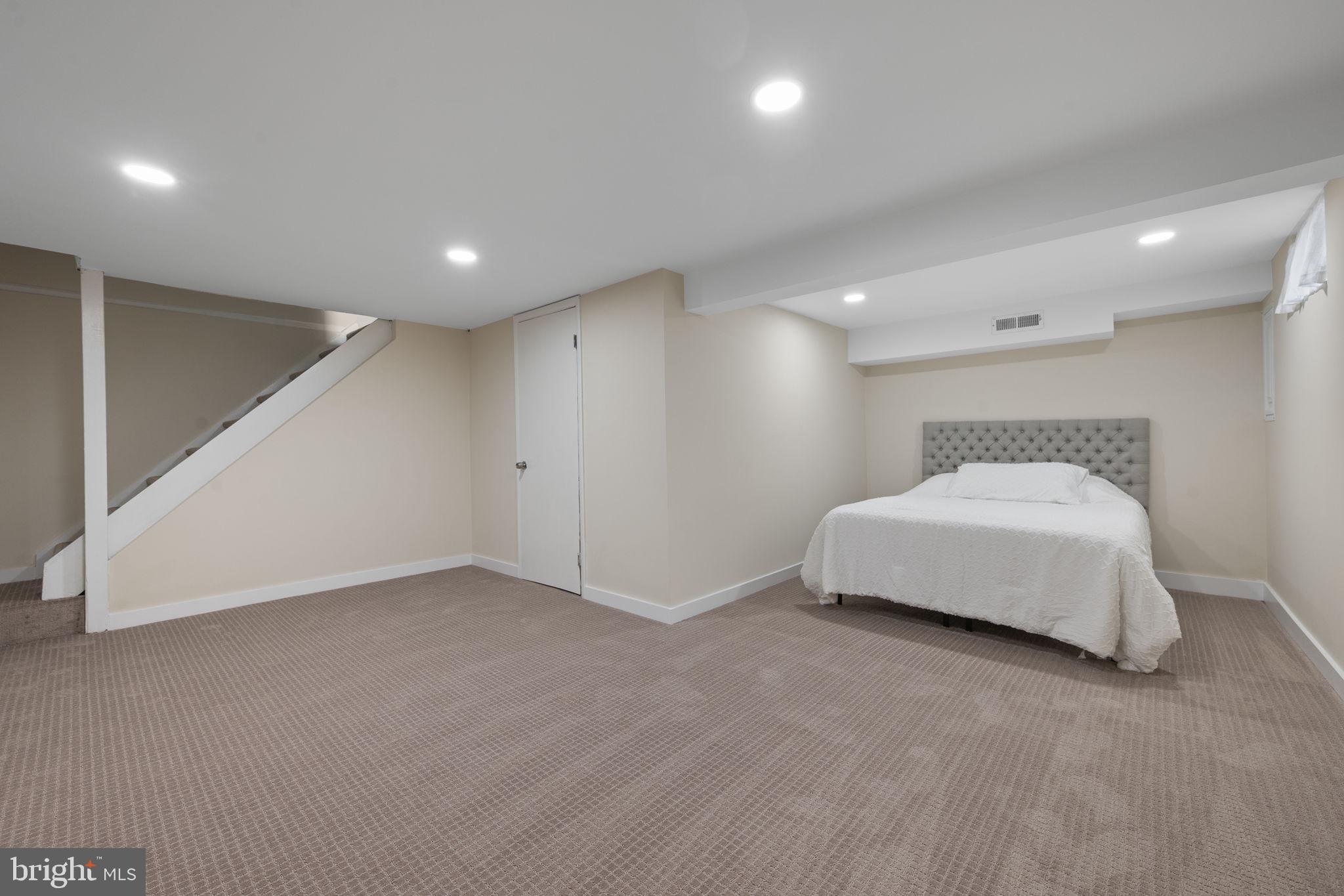 HILLTOP - Residential
