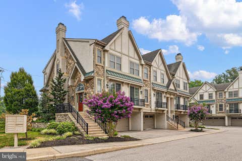 Townhouse For Sale - 101 Sutton Way<br/> New Castle County, NEWARK, DE 19711