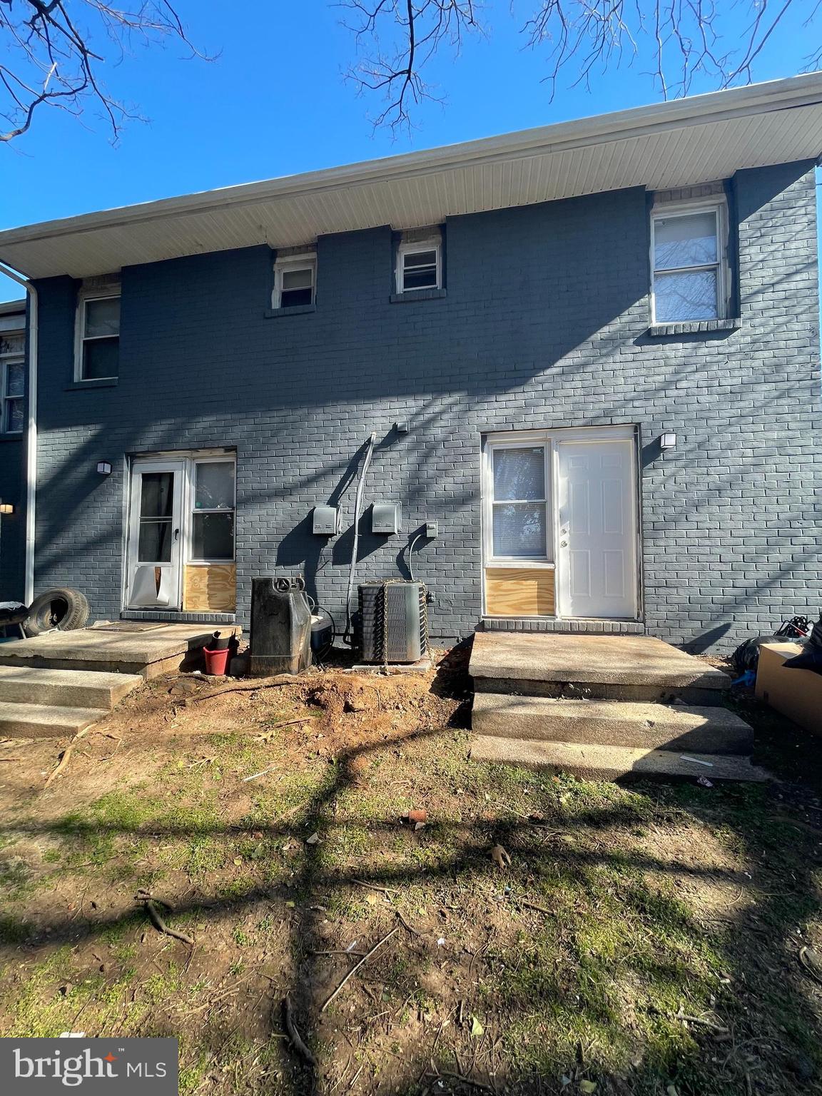 PARK HEIGHTS - Residential Lease