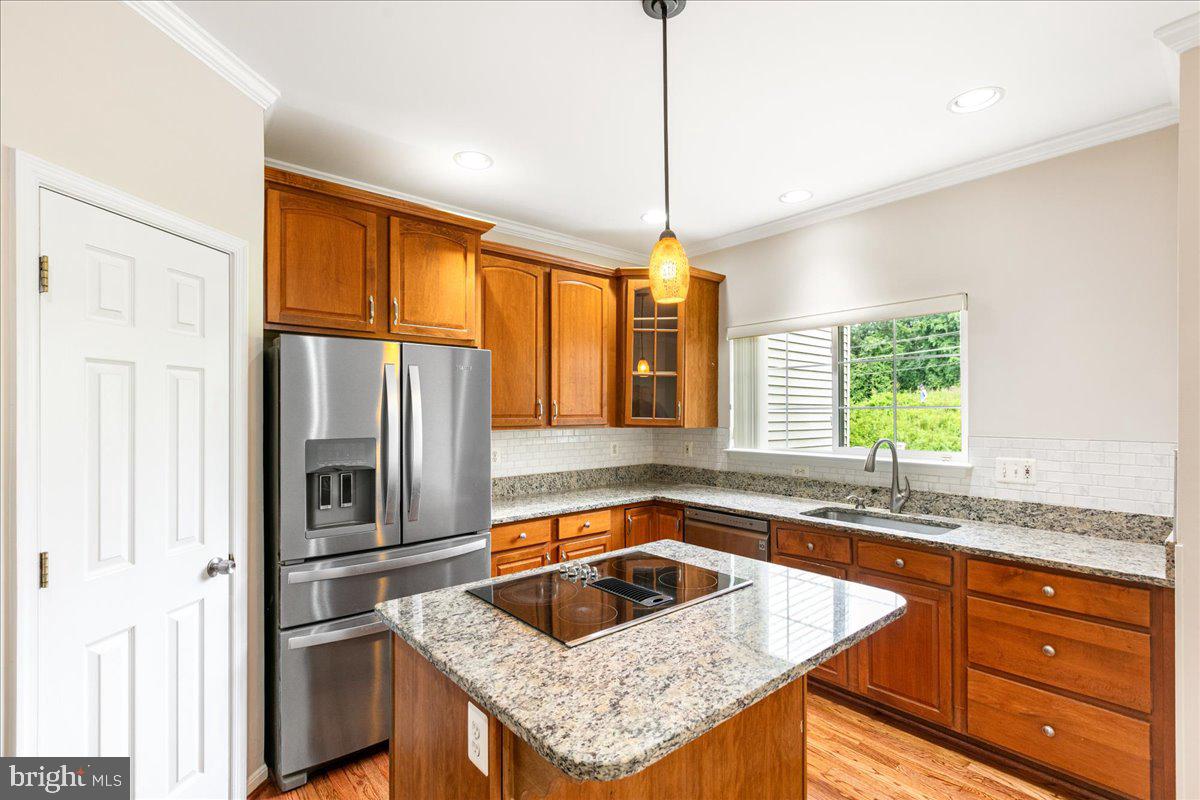 KINGSTOWNE - Residential Lease