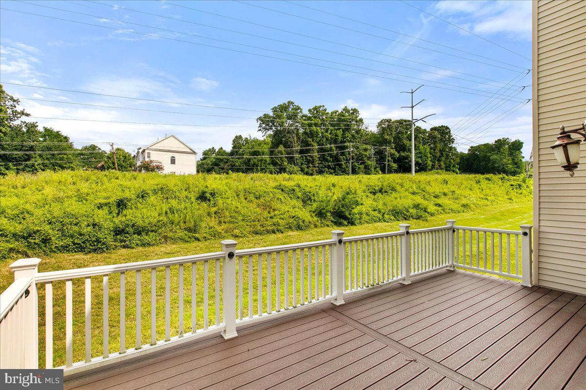 KINGSTOWNE - Residential Lease