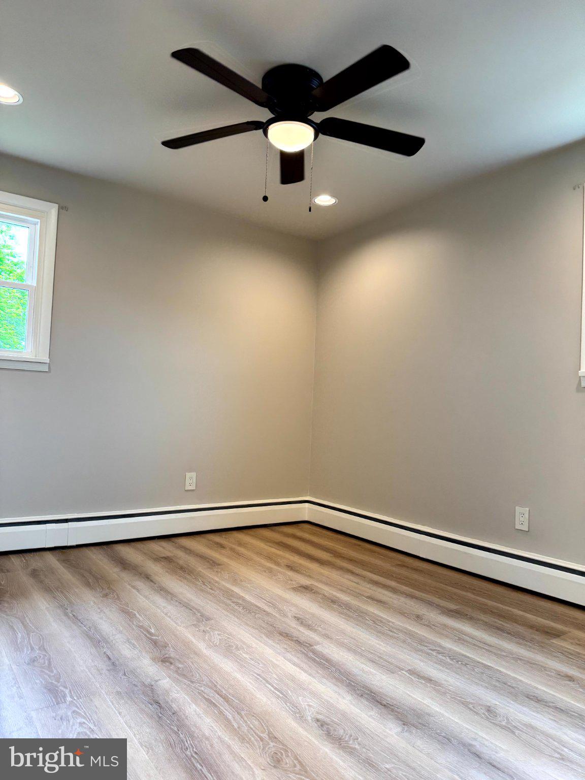 MEETINGHOUSE VIL - Residential