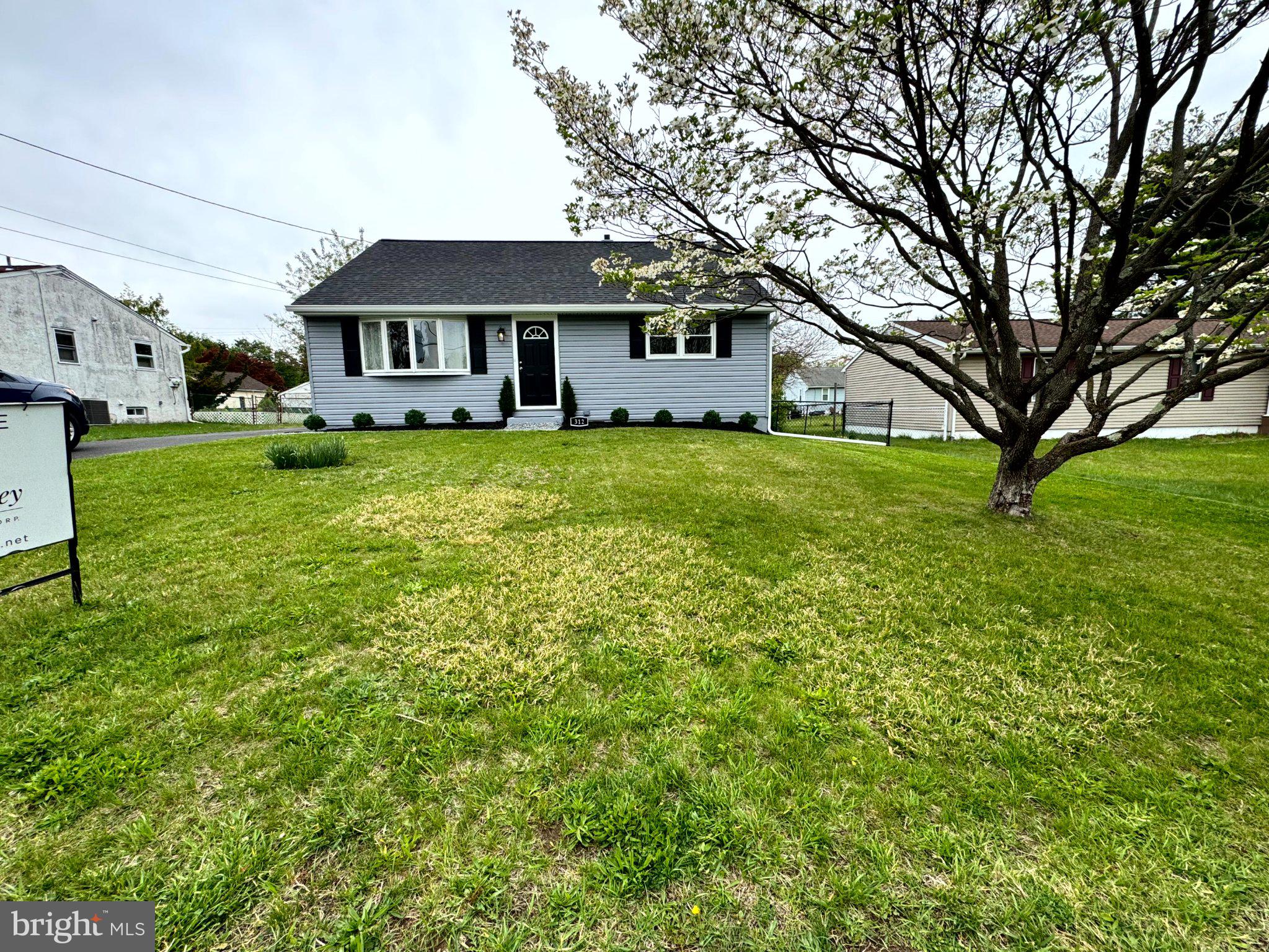 MEETINGHOUSE VIL - Residential