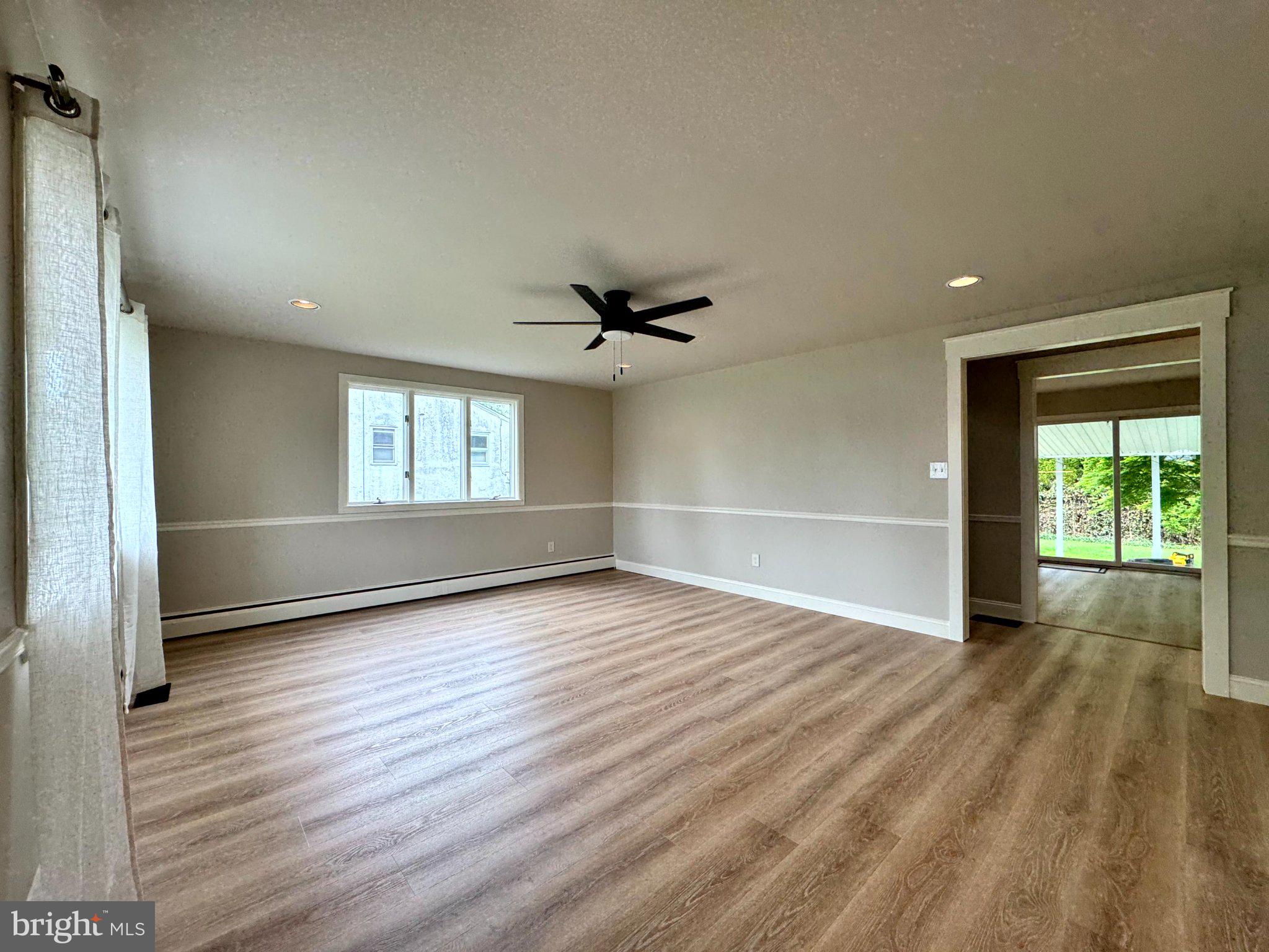 MEETINGHOUSE VIL - Residential