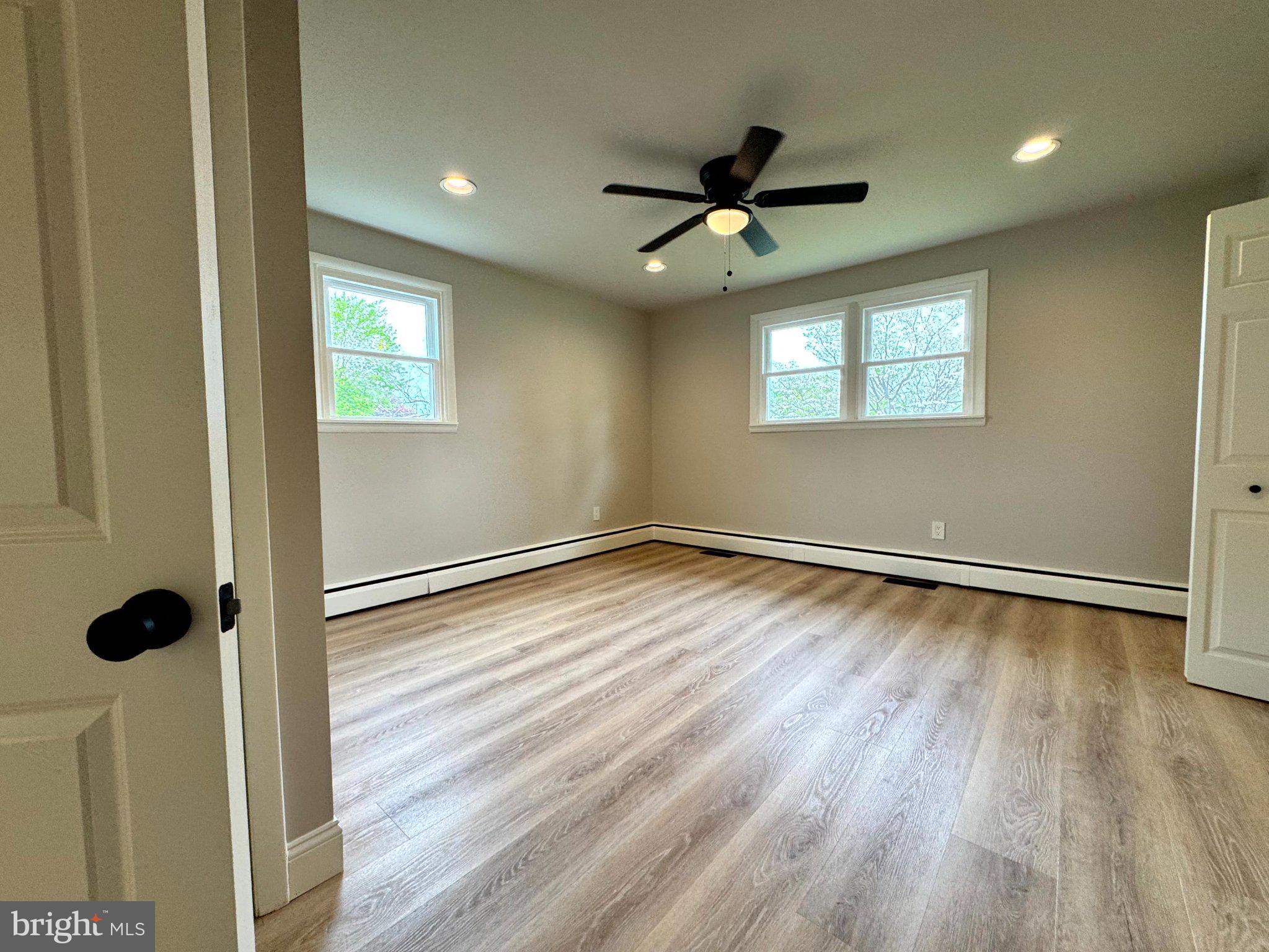 MEETINGHOUSE VIL - Residential