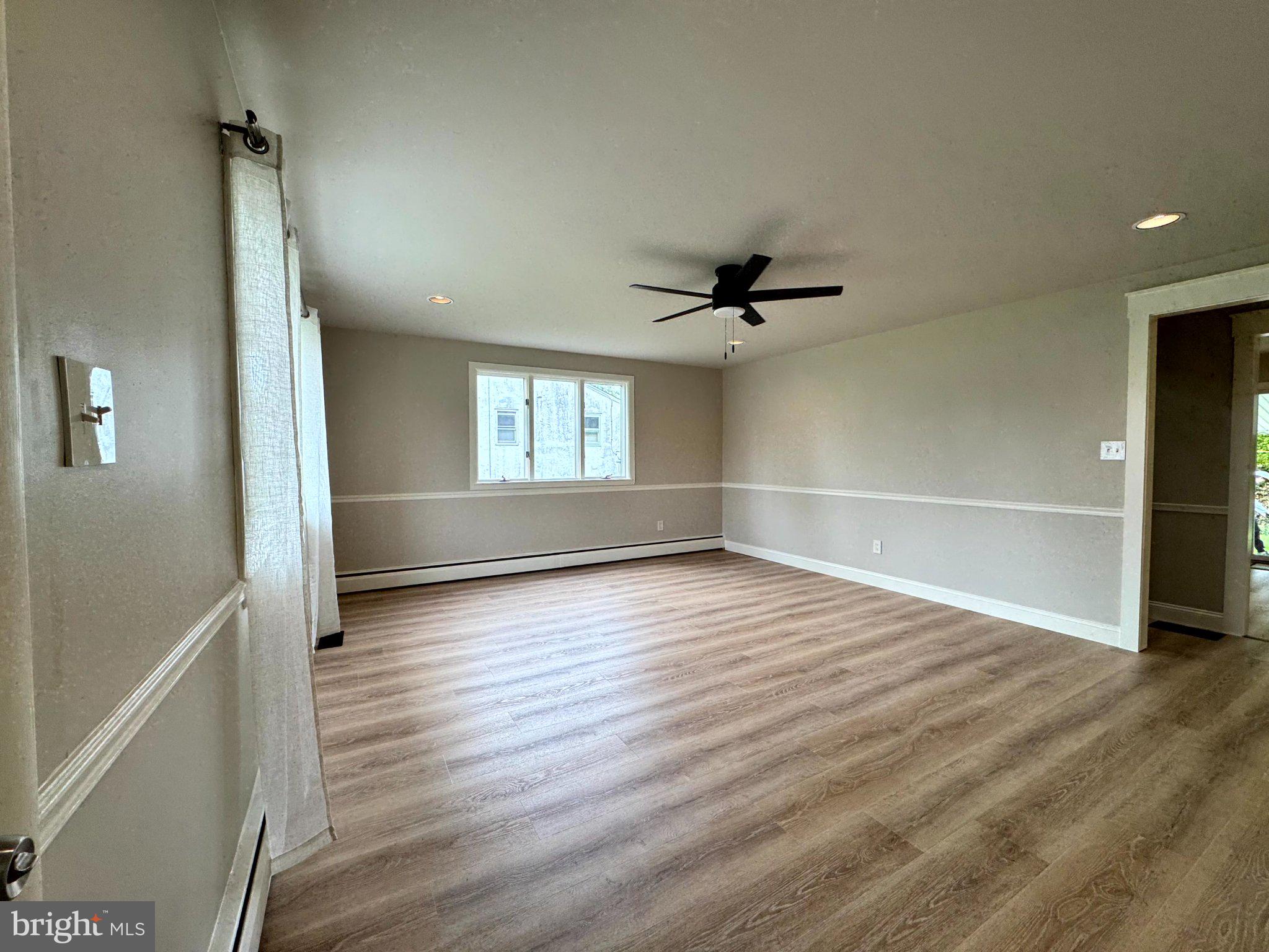 MEETINGHOUSE VIL - Residential