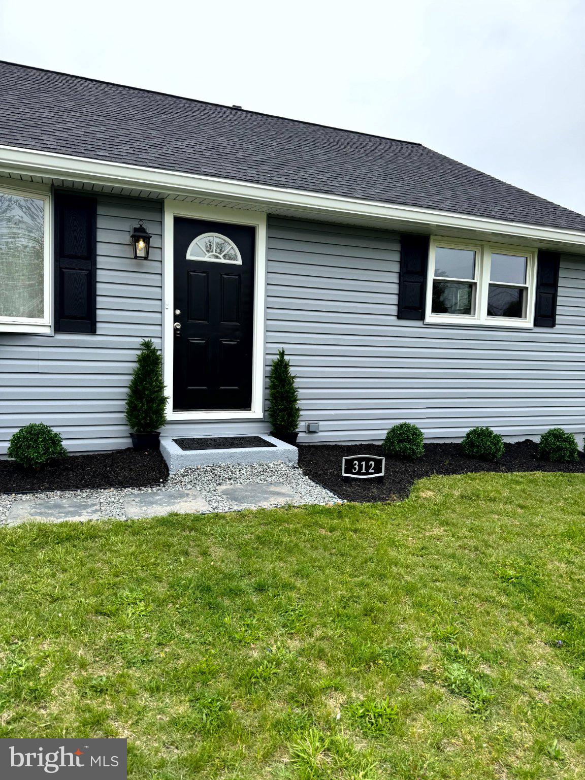 MEETINGHOUSE VIL - Residential