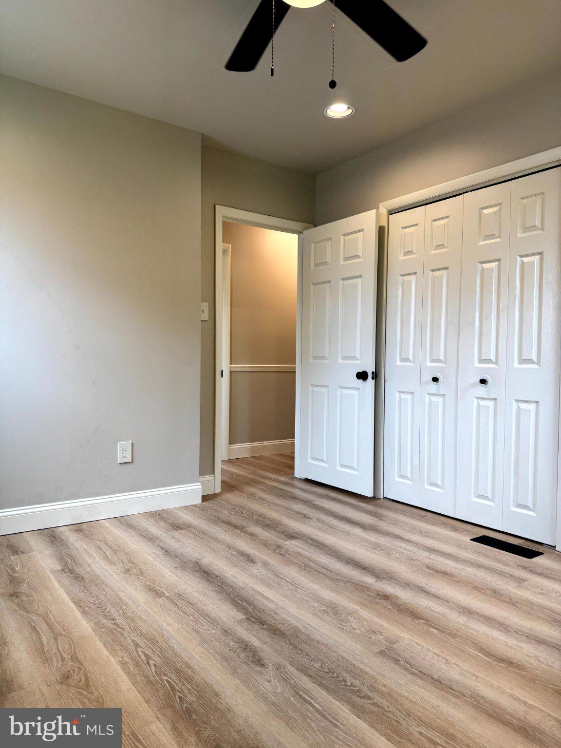 MEETINGHOUSE VIL - Residential