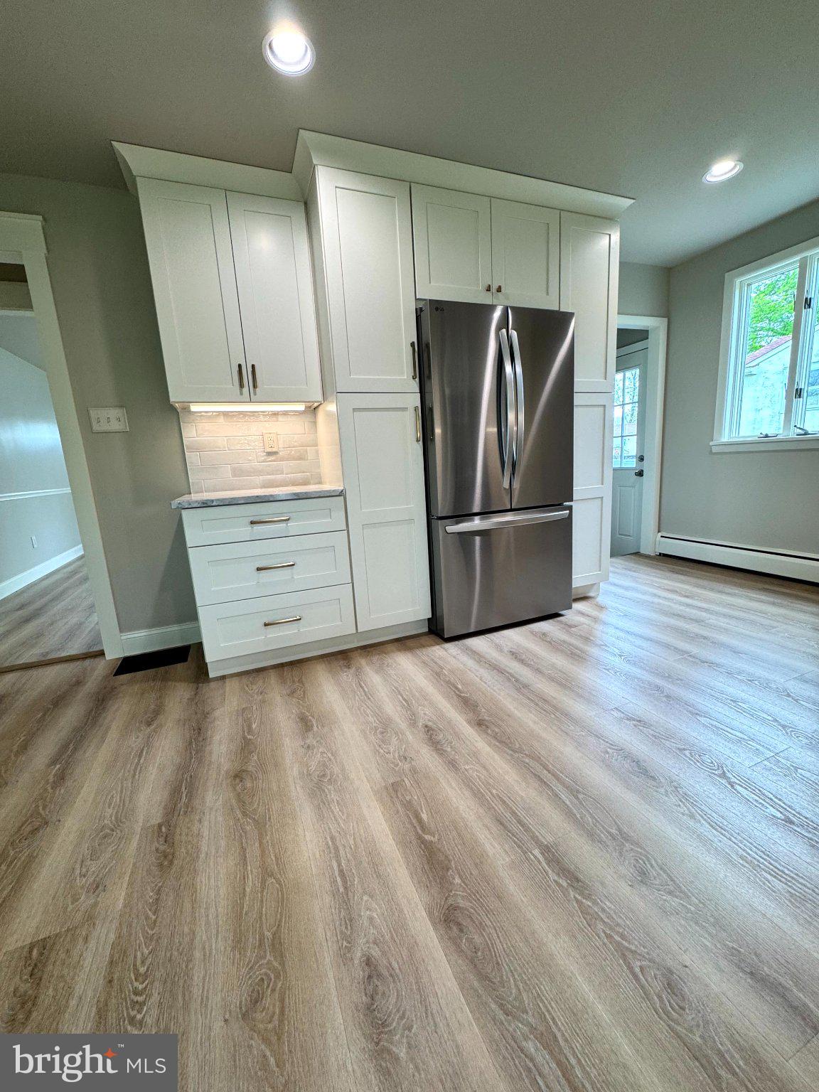 MEETINGHOUSE VIL - Residential