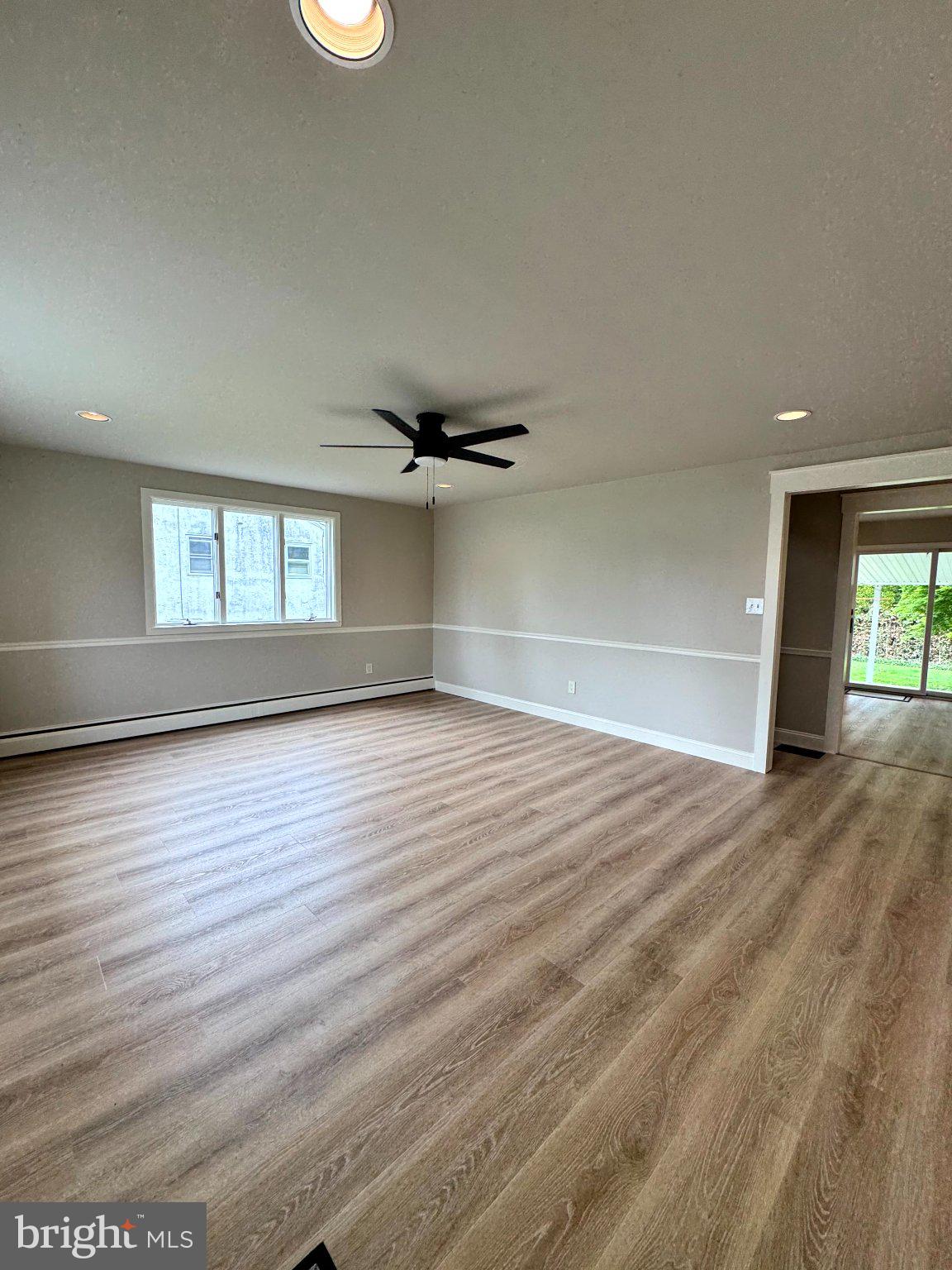 MEETINGHOUSE VIL - Residential