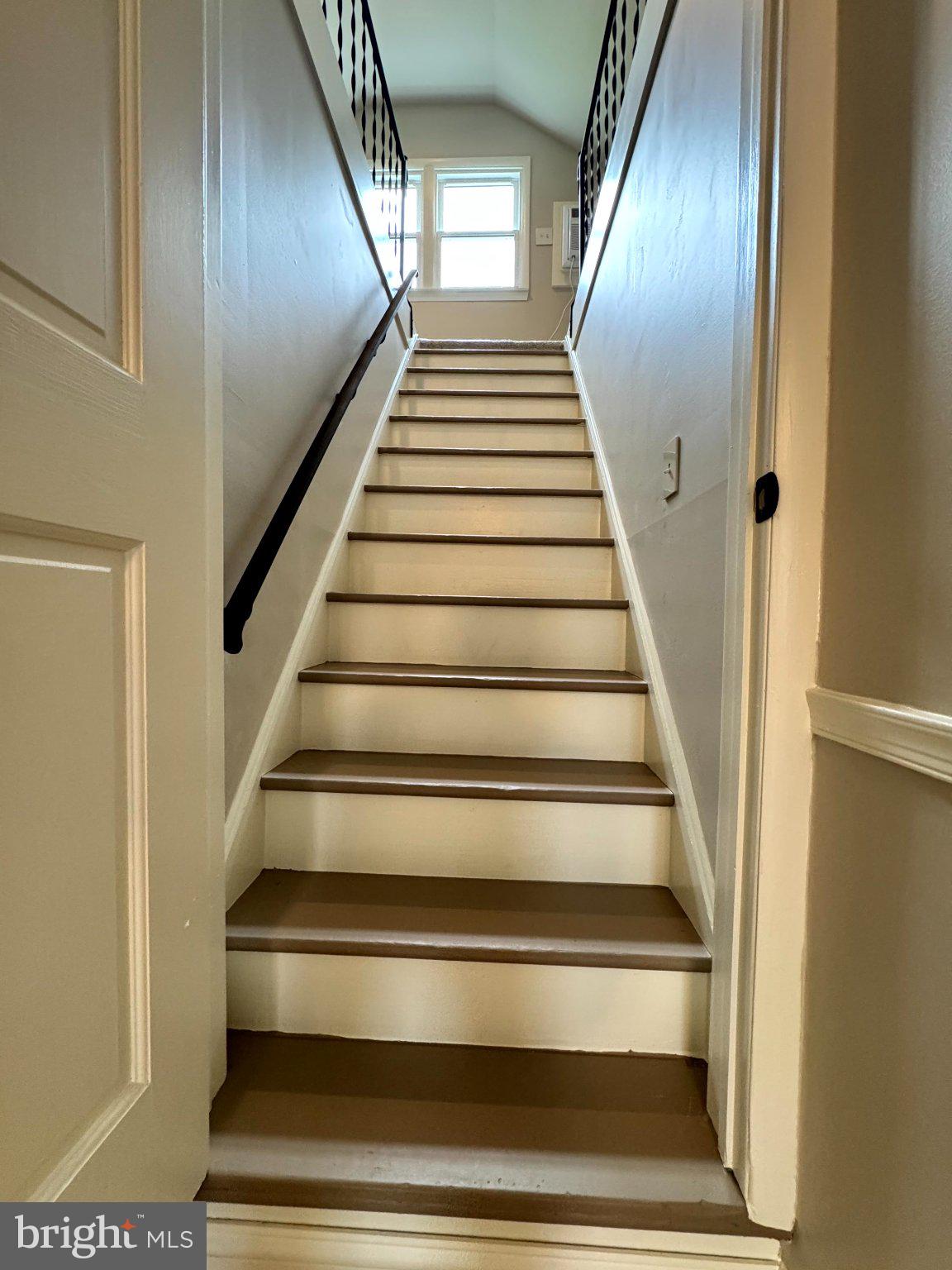 MEETINGHOUSE VIL - Residential