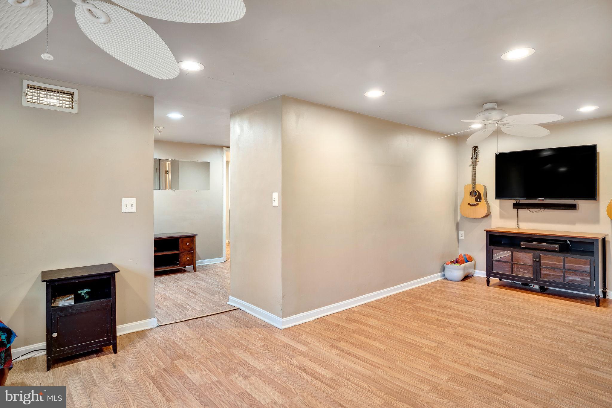 SWOVER CREEK - Residential