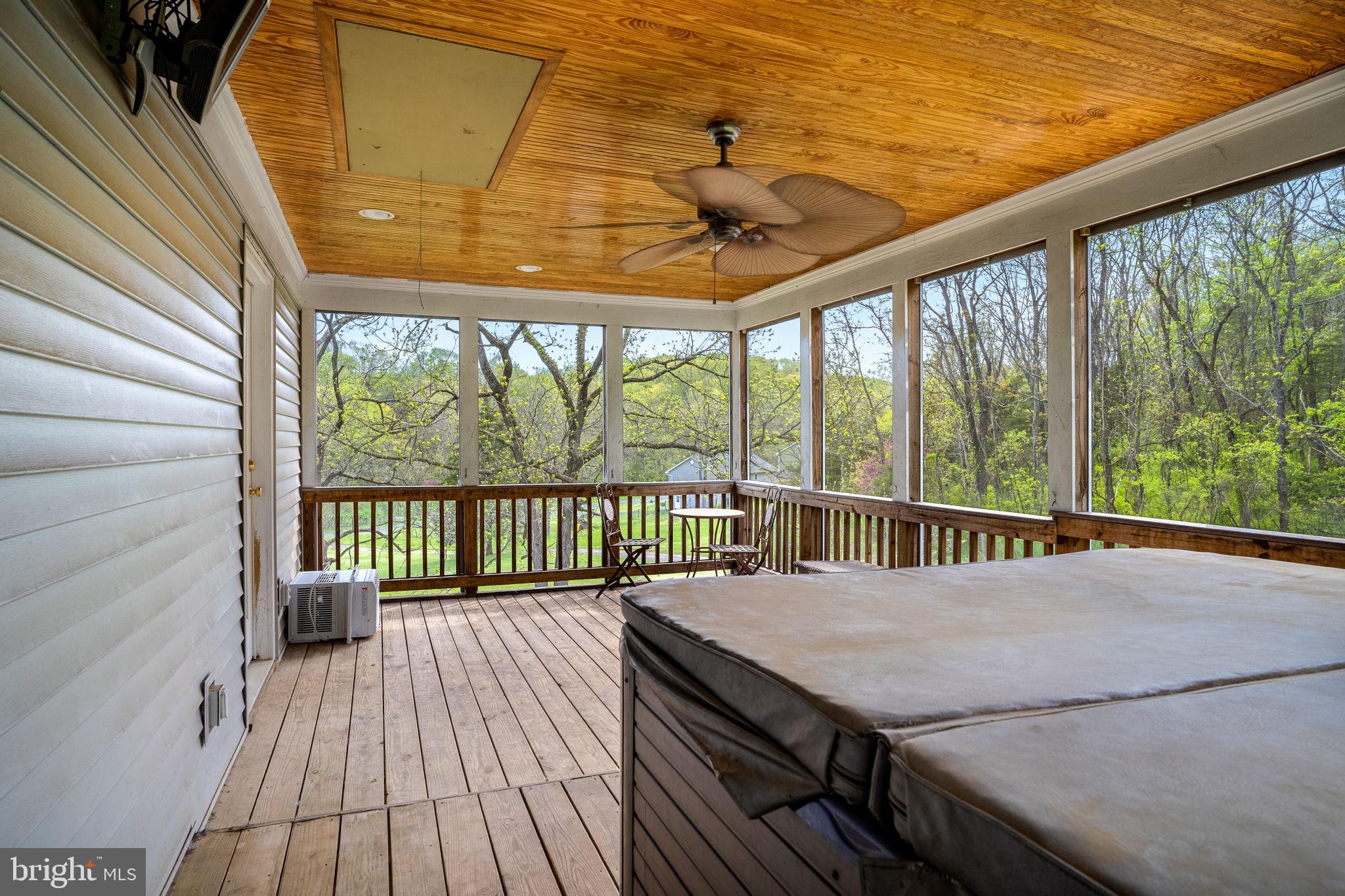 SWOVER CREEK - Residential