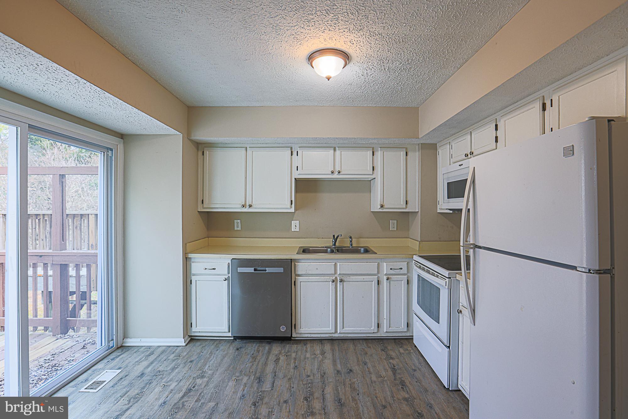 FOUNTAIN GLEN - Residential Lease