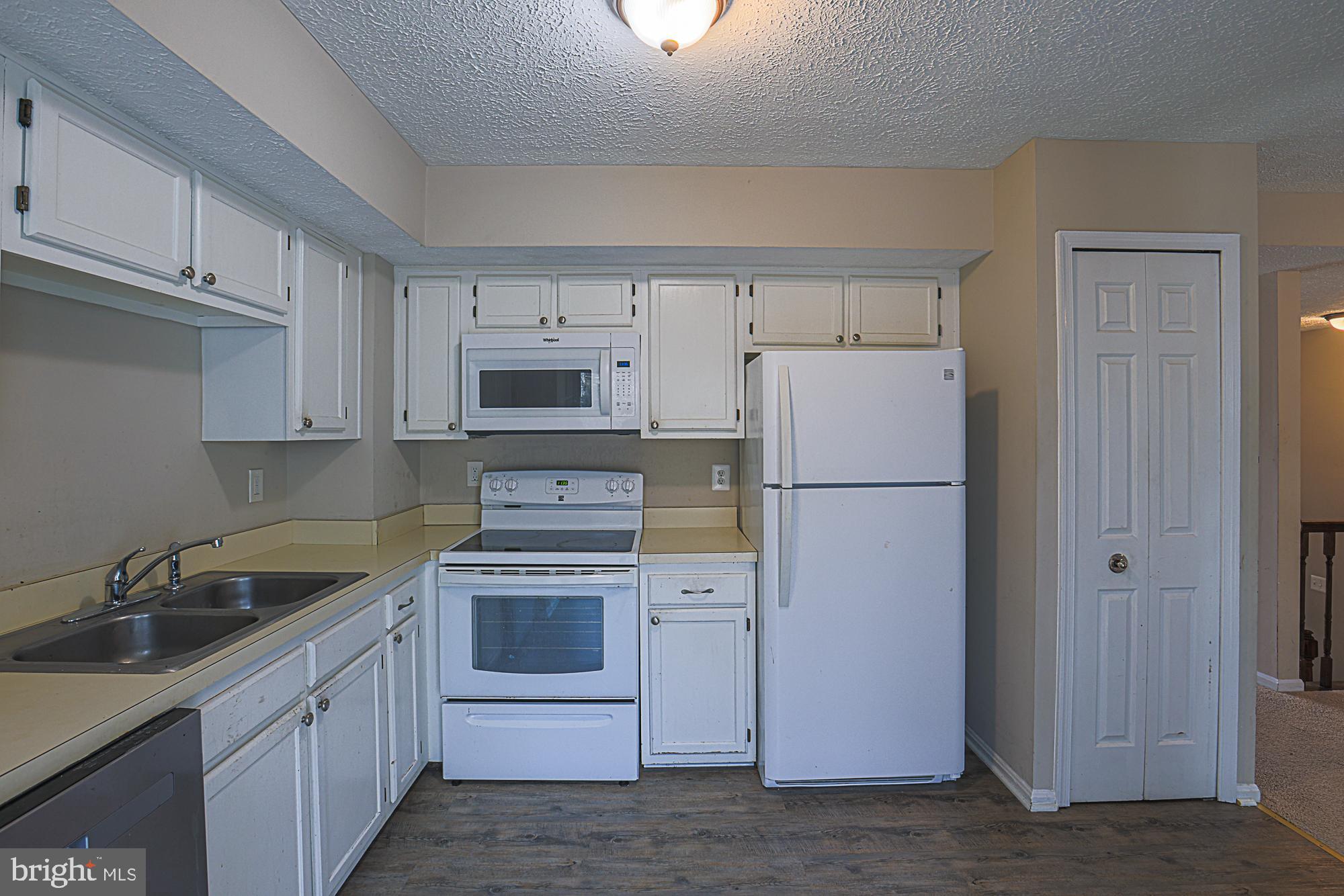 FOUNTAIN GLEN - Residential Lease