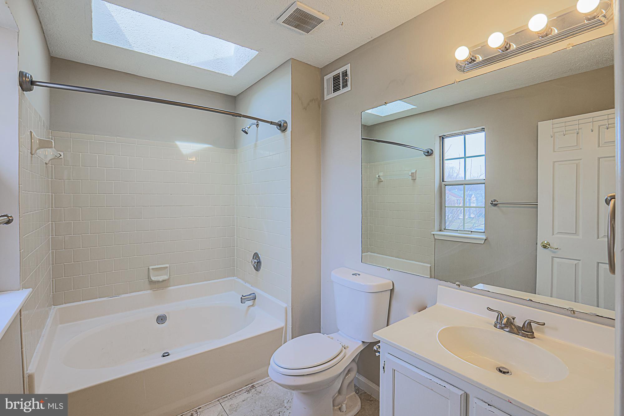 FOUNTAIN GLEN - Residential Lease