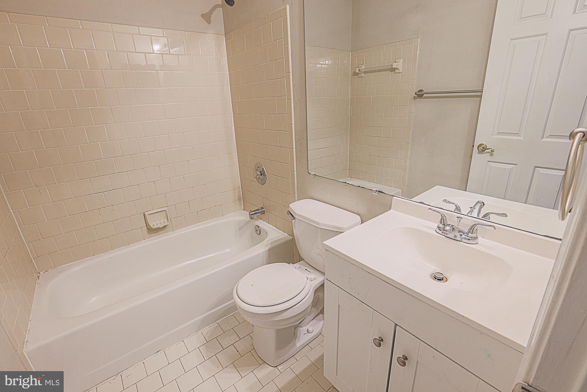 FOUNTAIN GLEN - Residential Lease