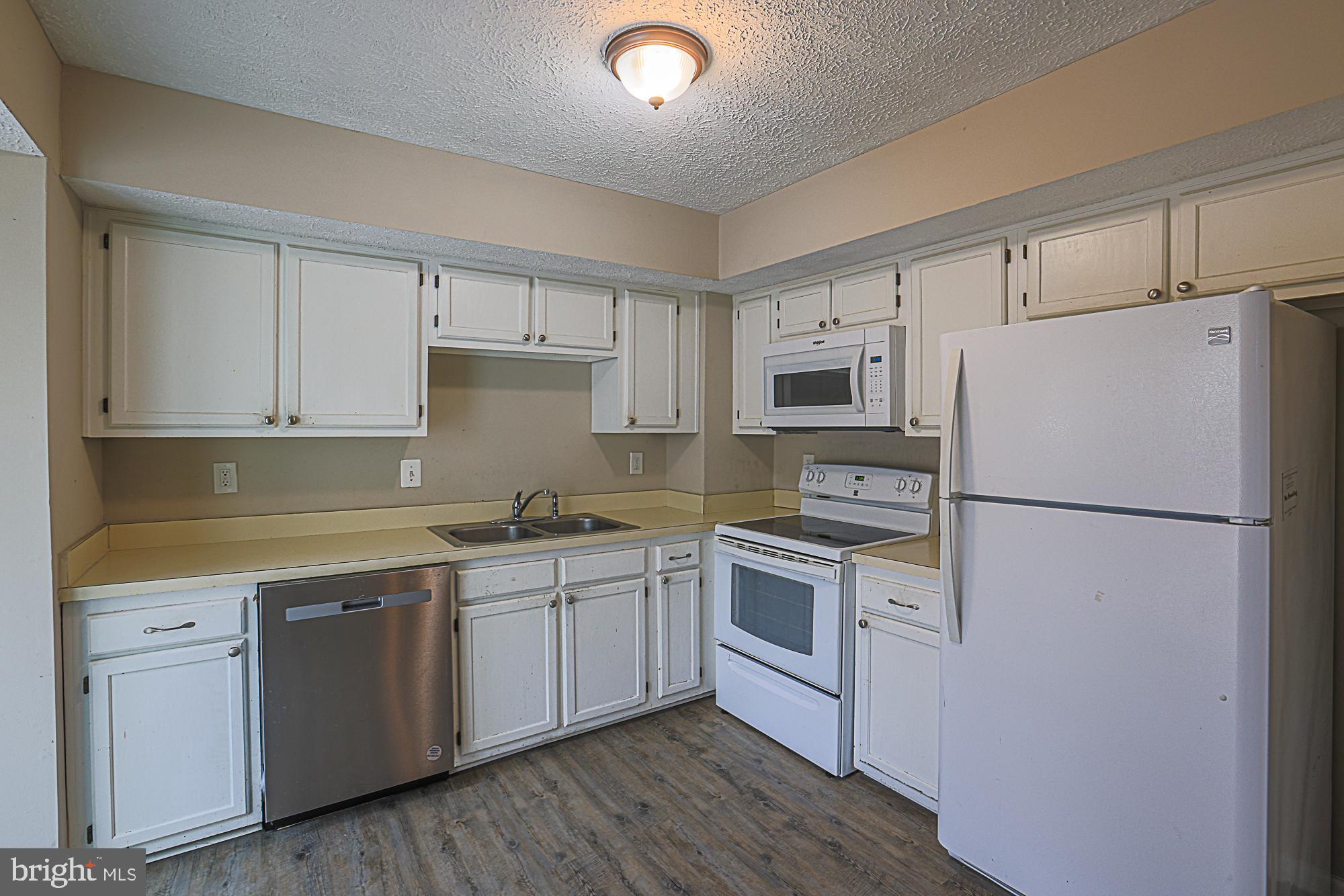 FOUNTAIN GLEN - Residential Lease