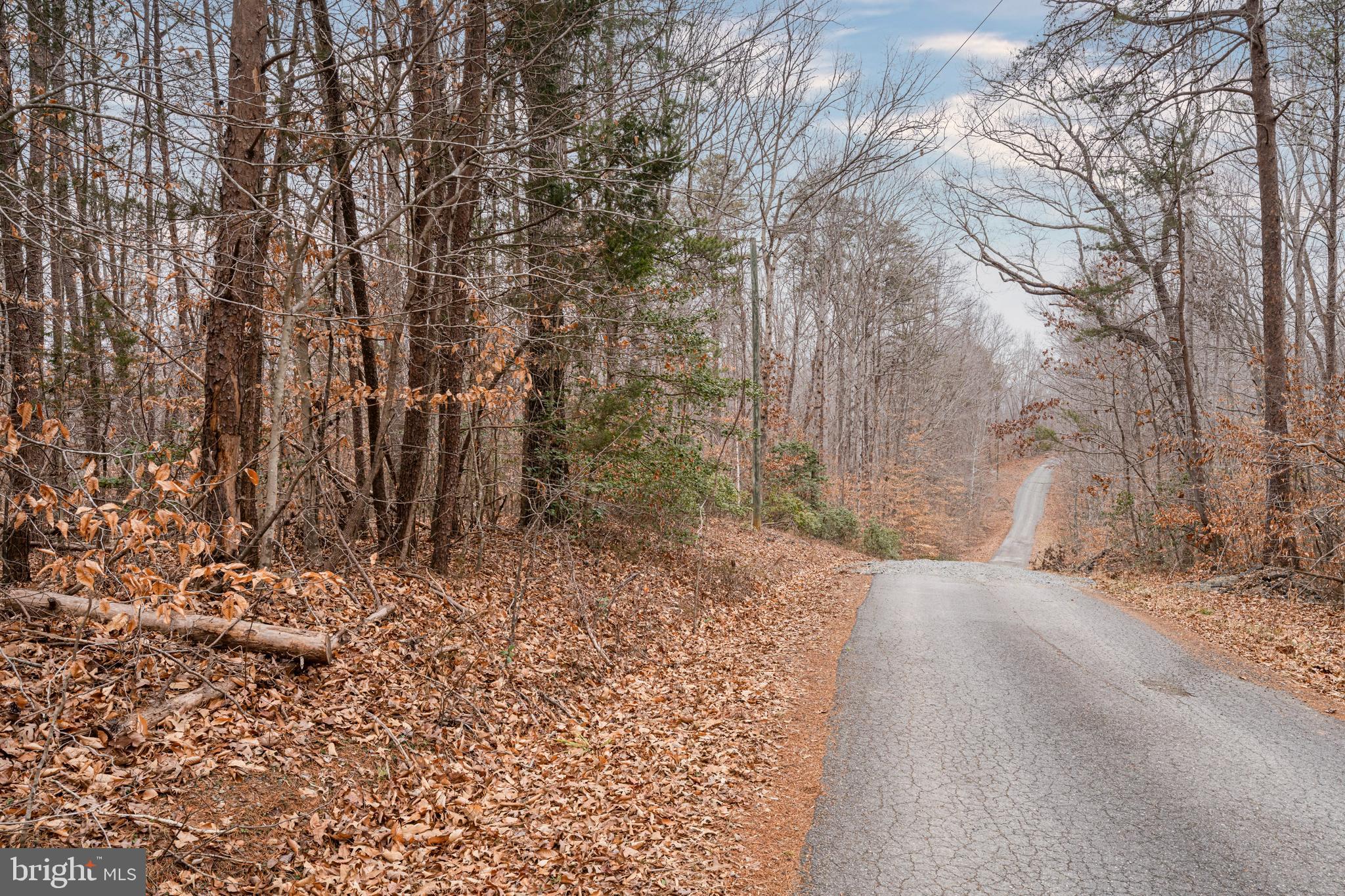 HARTLAKE ESTATES - Land