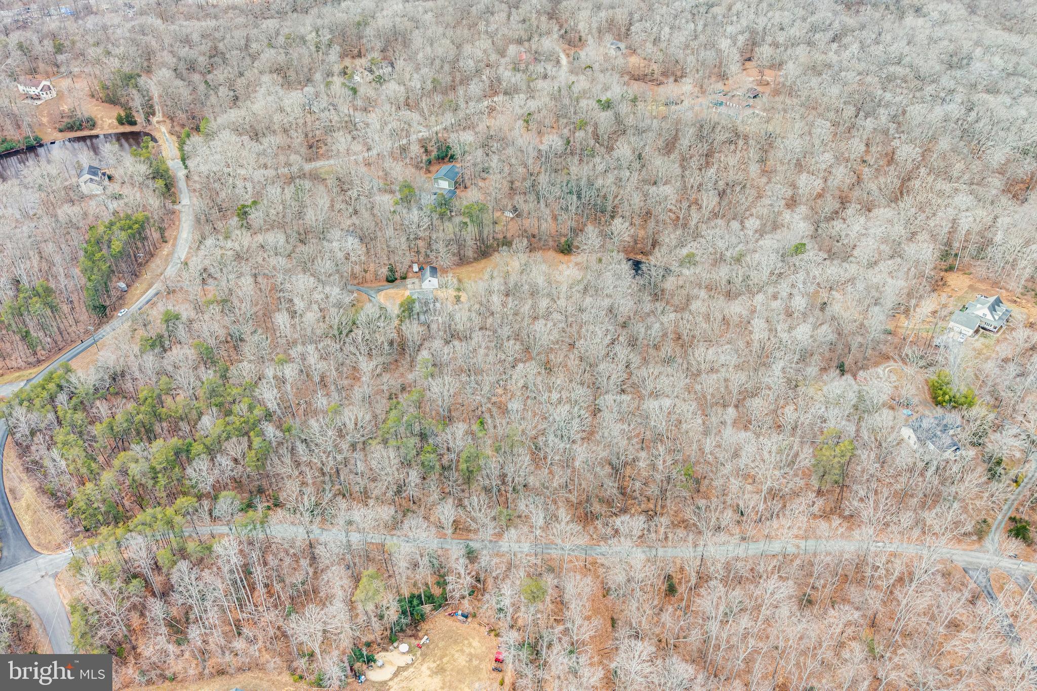 HARTLAKE ESTATES - Land