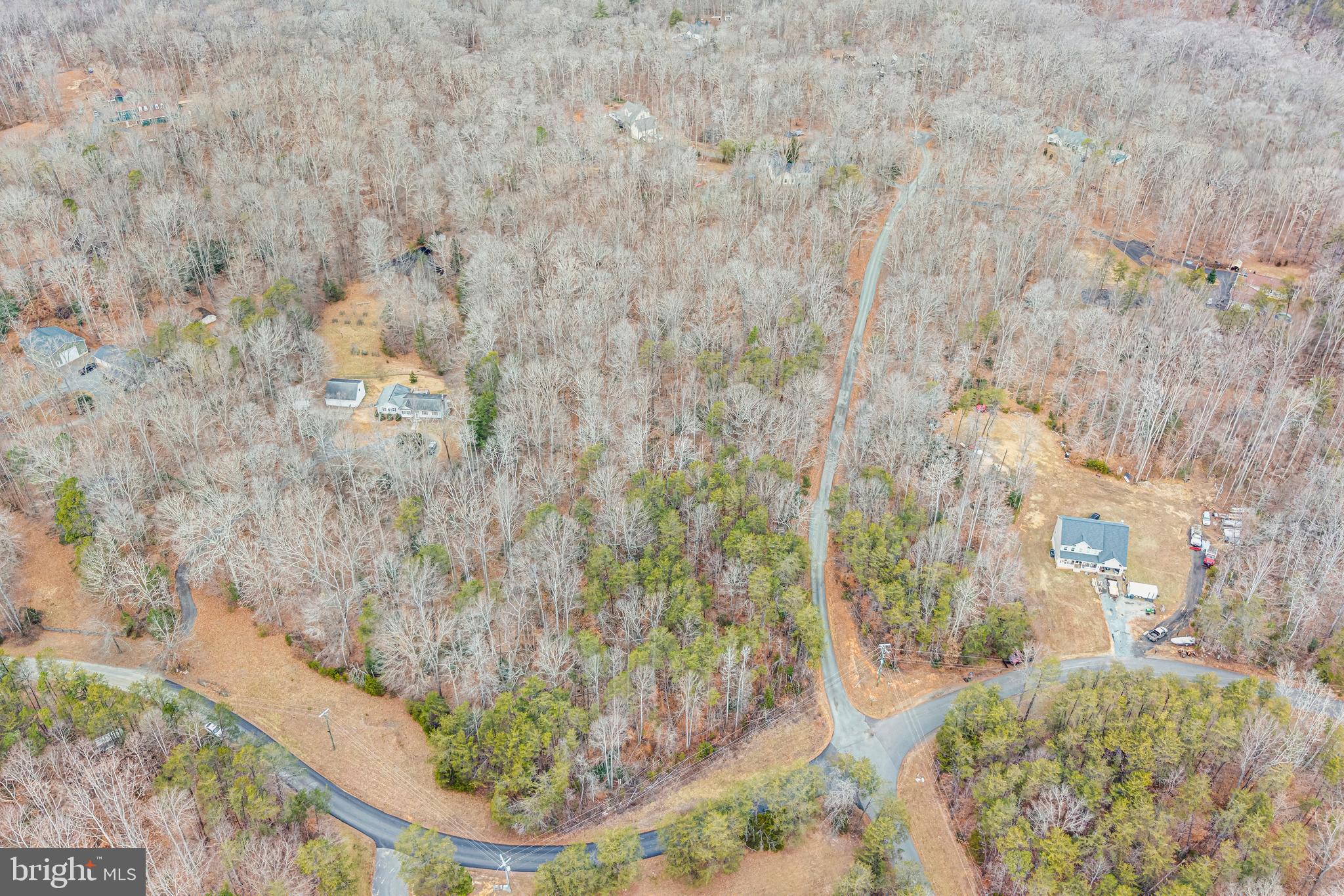 HARTLAKE ESTATES - Land