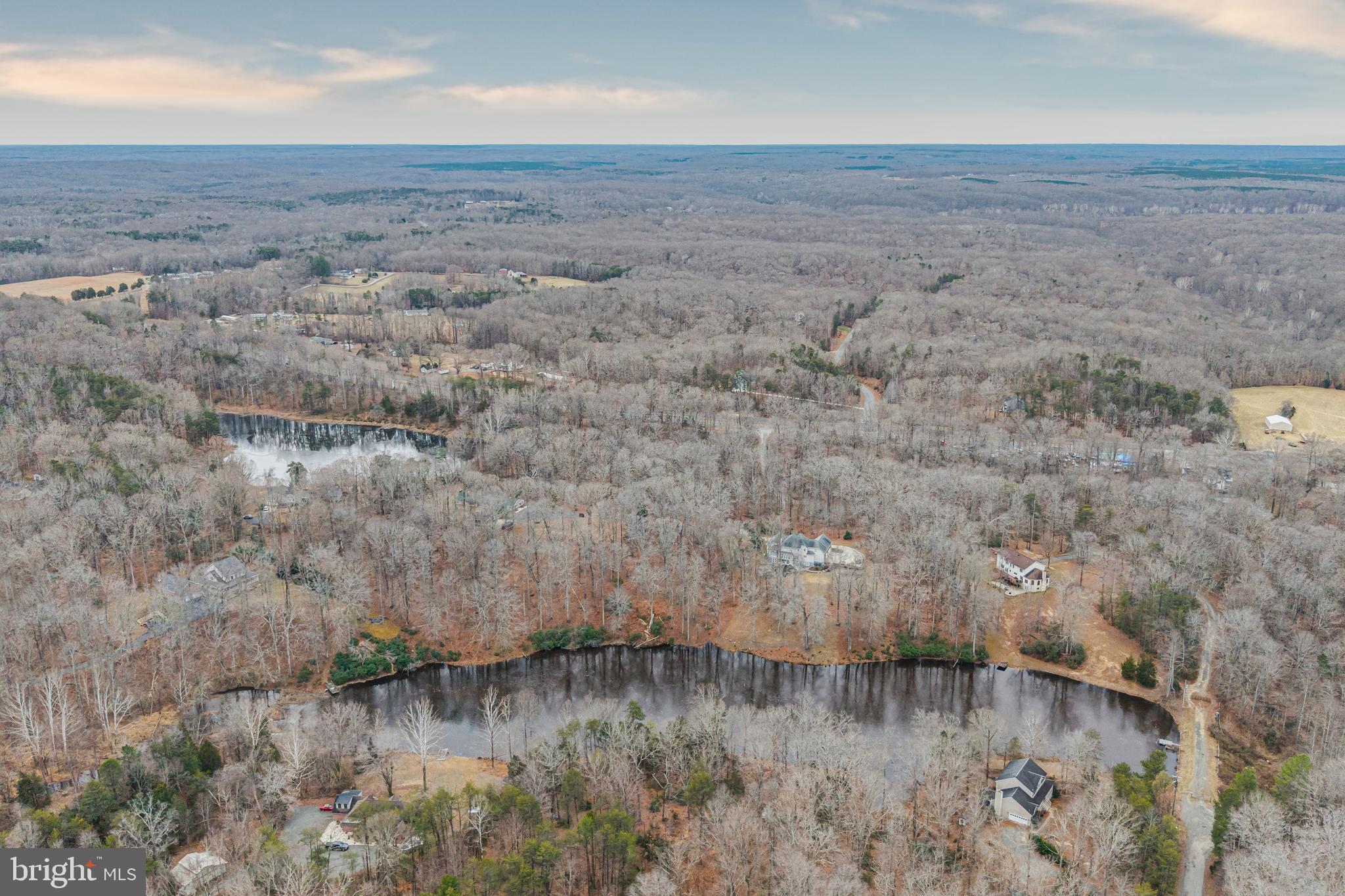 HARTLAKE ESTATES - Land