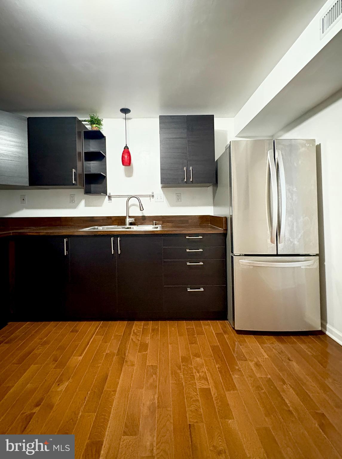 LIBERIA - Residential