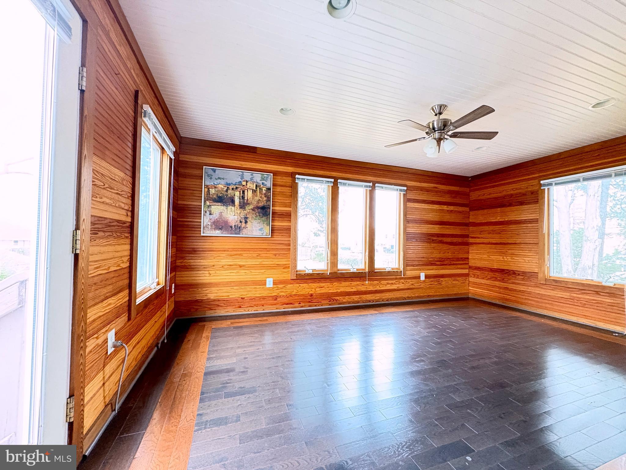 LIBERIA - Residential