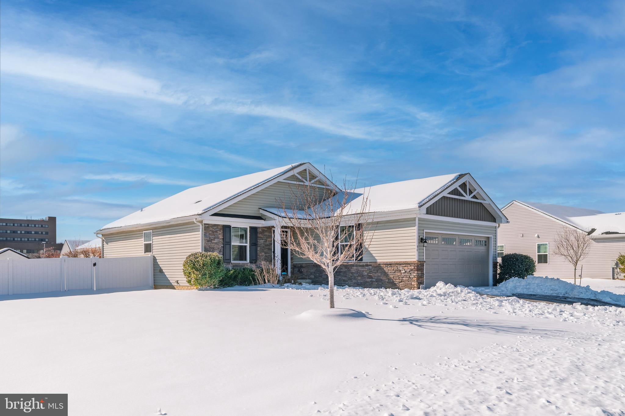 ARCADIA SPRINGS - Residential