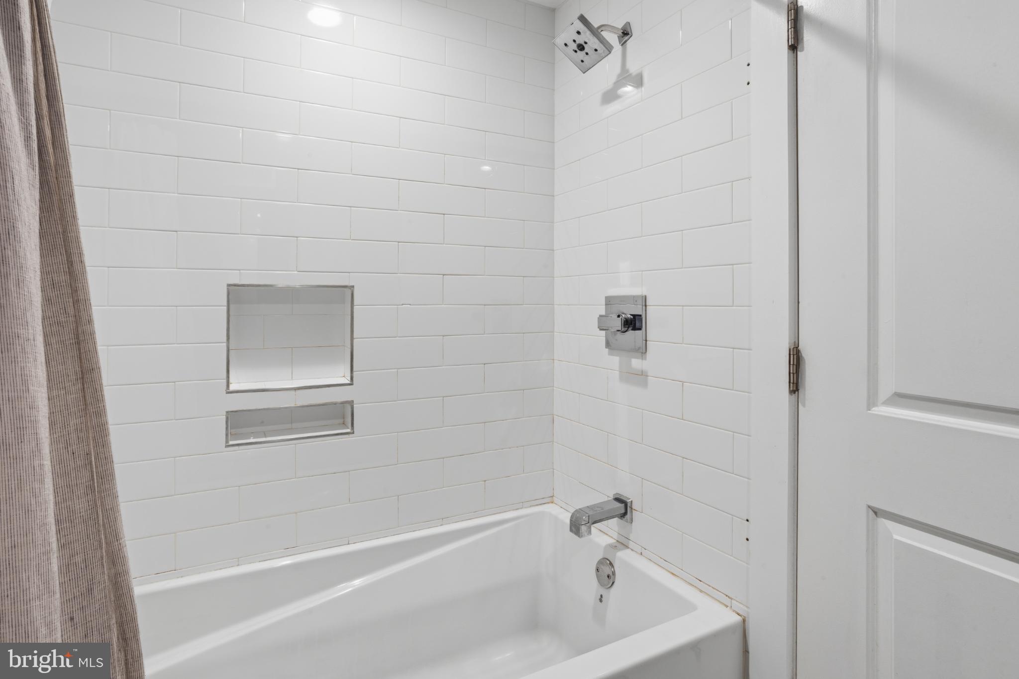 GERMANTOWN (WEST) - Residential