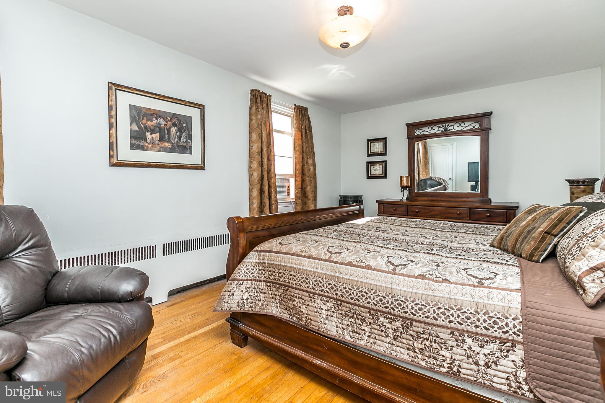 PARKVILLE - Residential