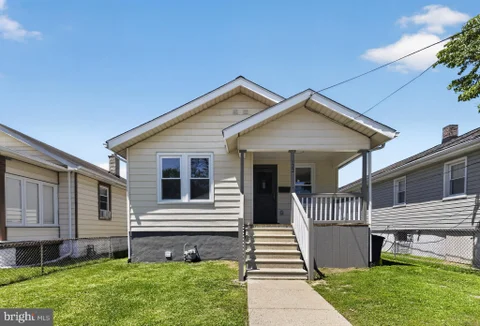 522 Taylor Avenue Unit 437, Upper Chichester, PA MLS: PADE2116884