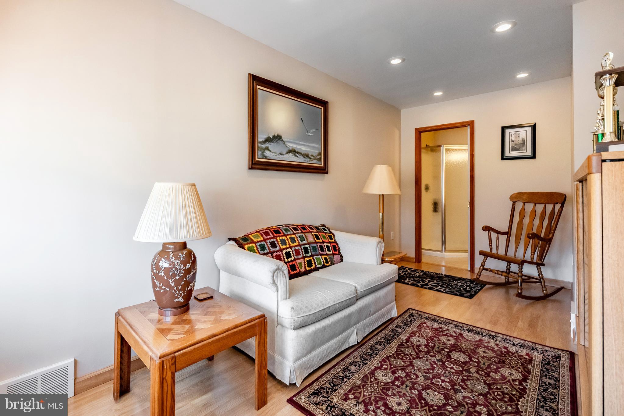 LYNNWOOD - Residential