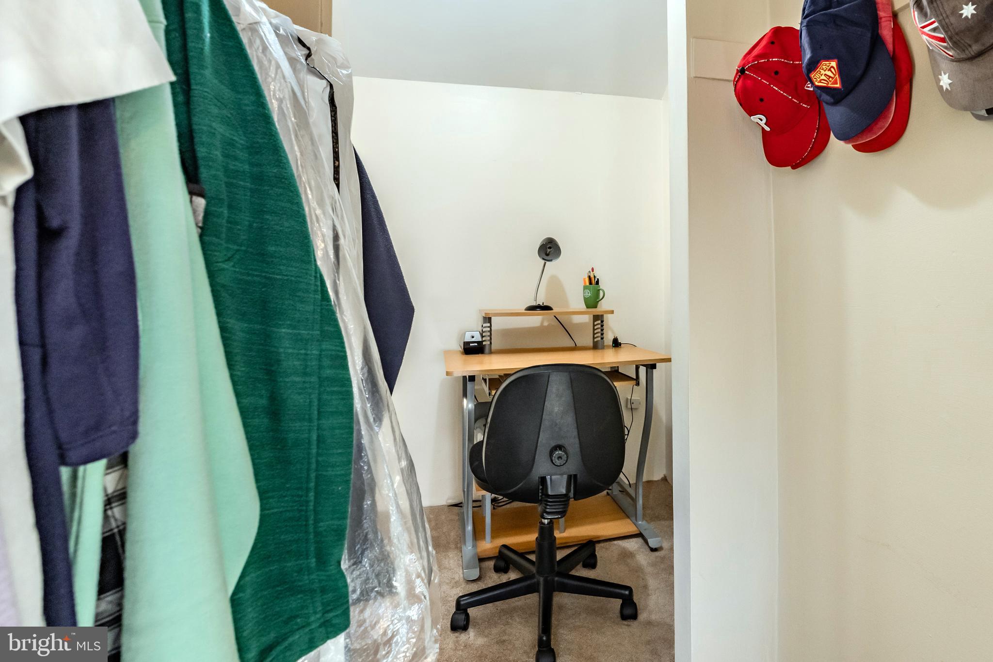 LYNNWOOD - Residential