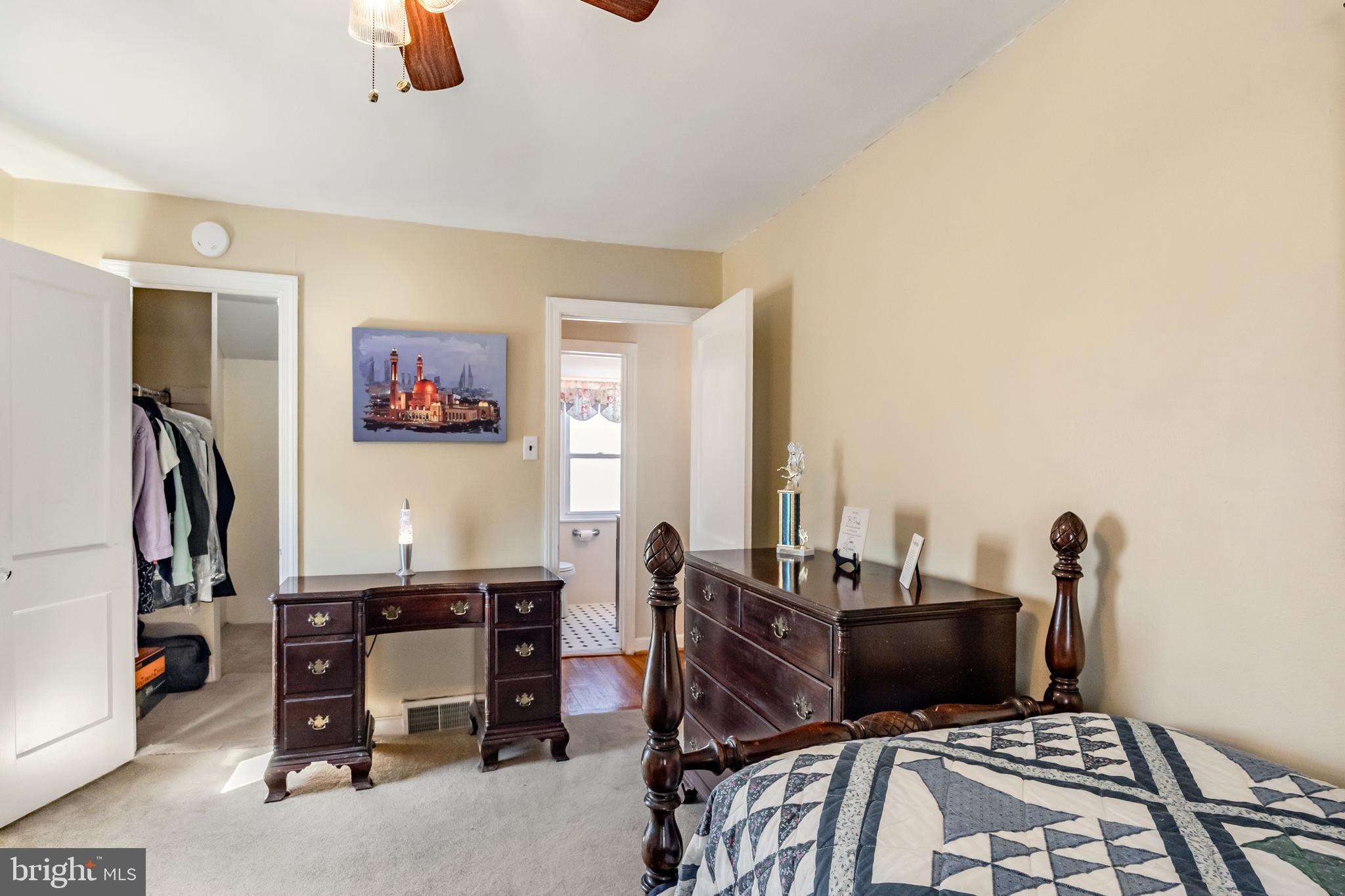 LYNNWOOD - Residential