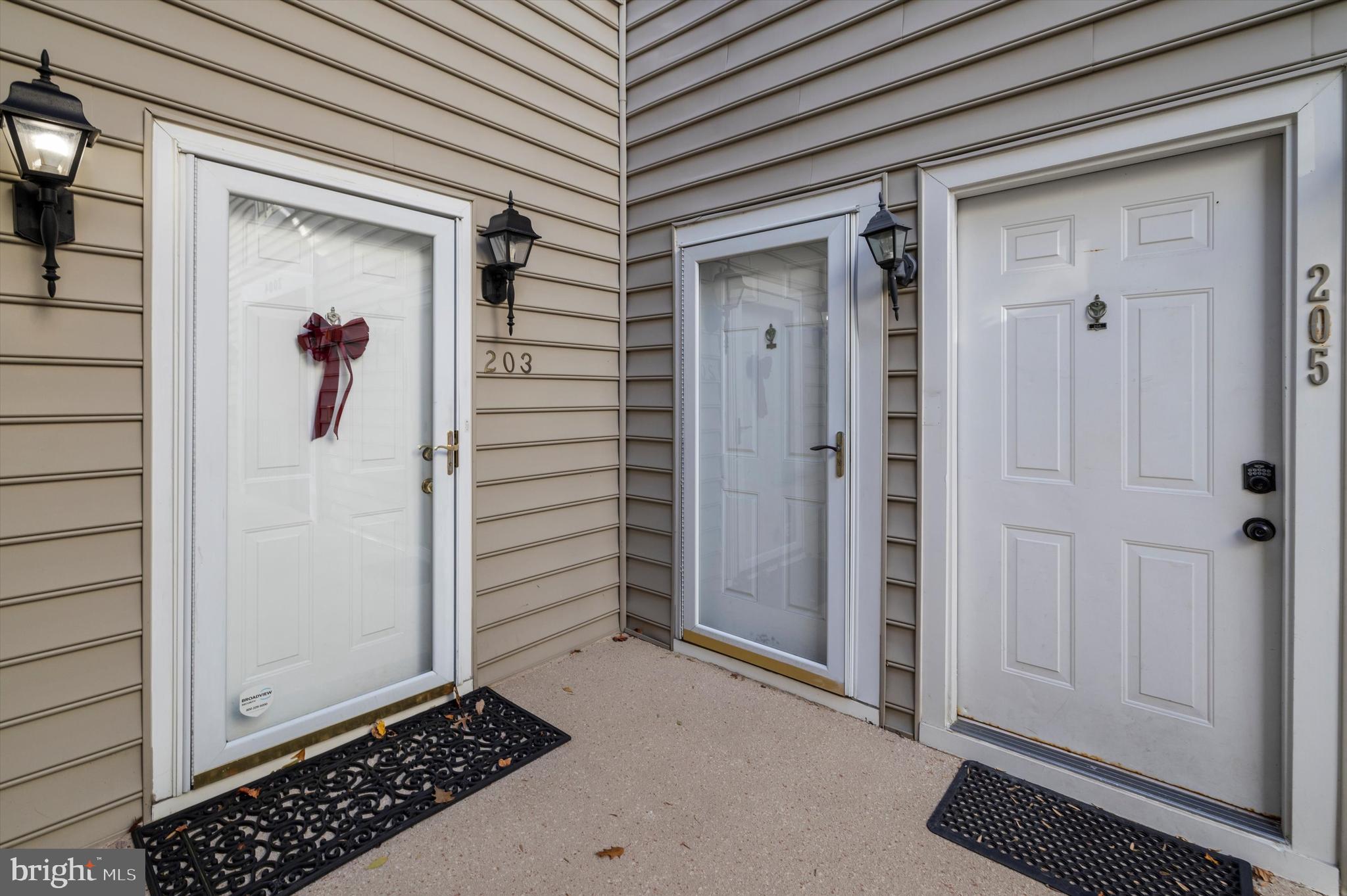 TIDEWATER COLONY - Residential Lease