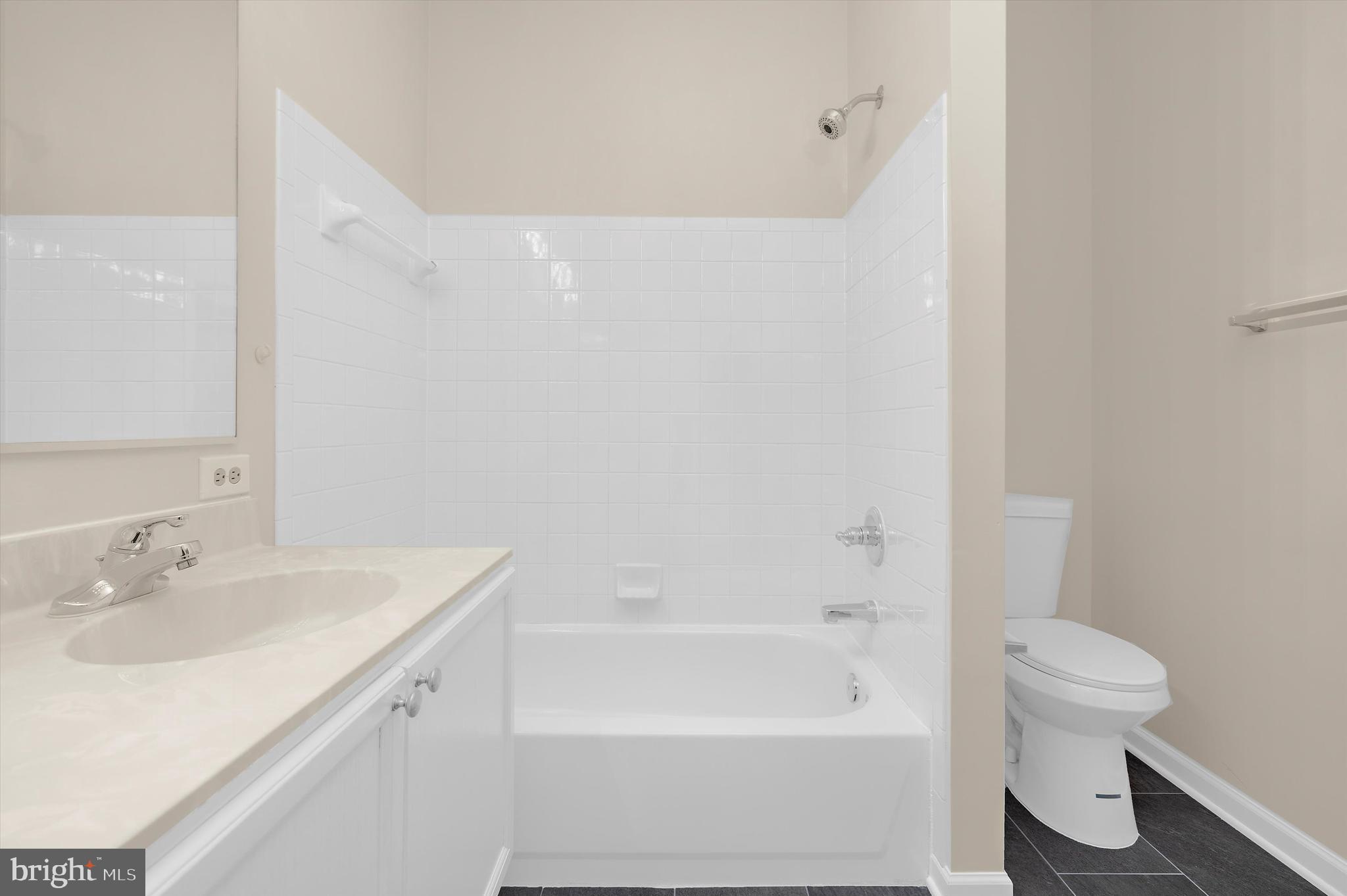 TIDEWATER COLONY - Residential Lease