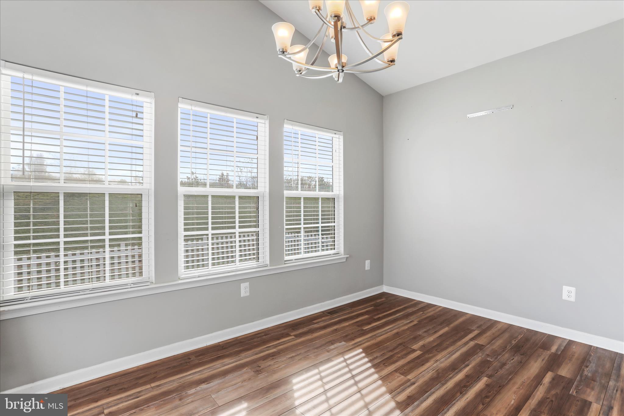 POTOMAC STATION - Residential