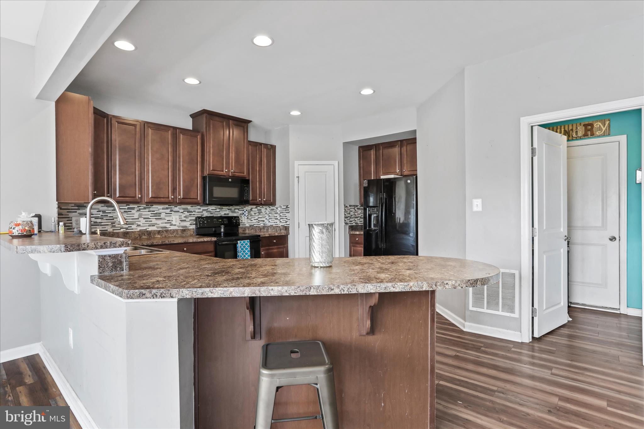 POTOMAC STATION - Residential