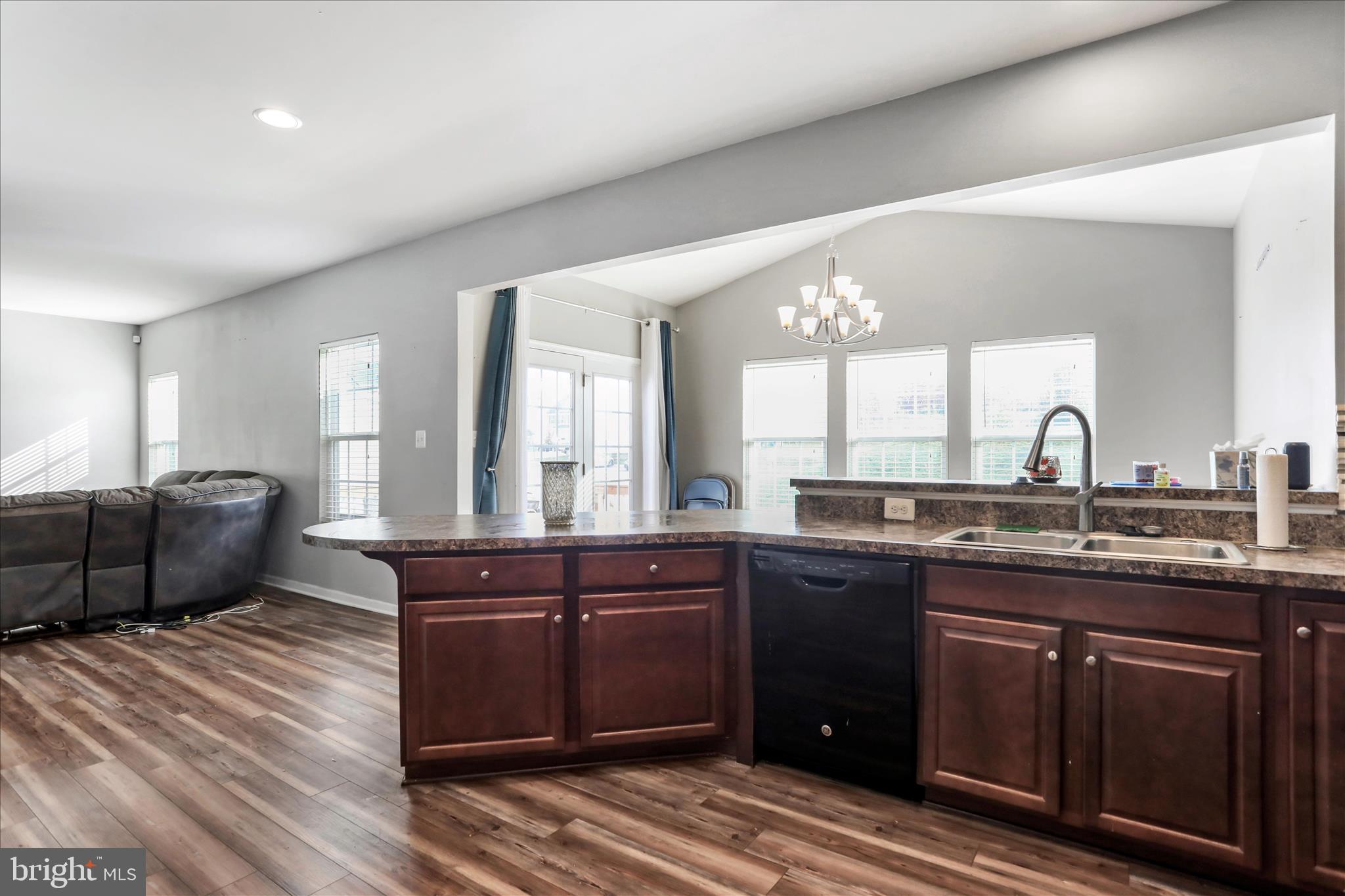 POTOMAC STATION - Residential