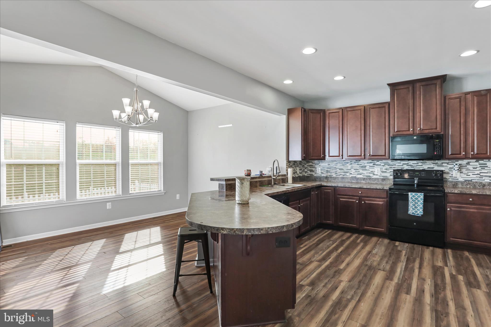 POTOMAC STATION - Residential