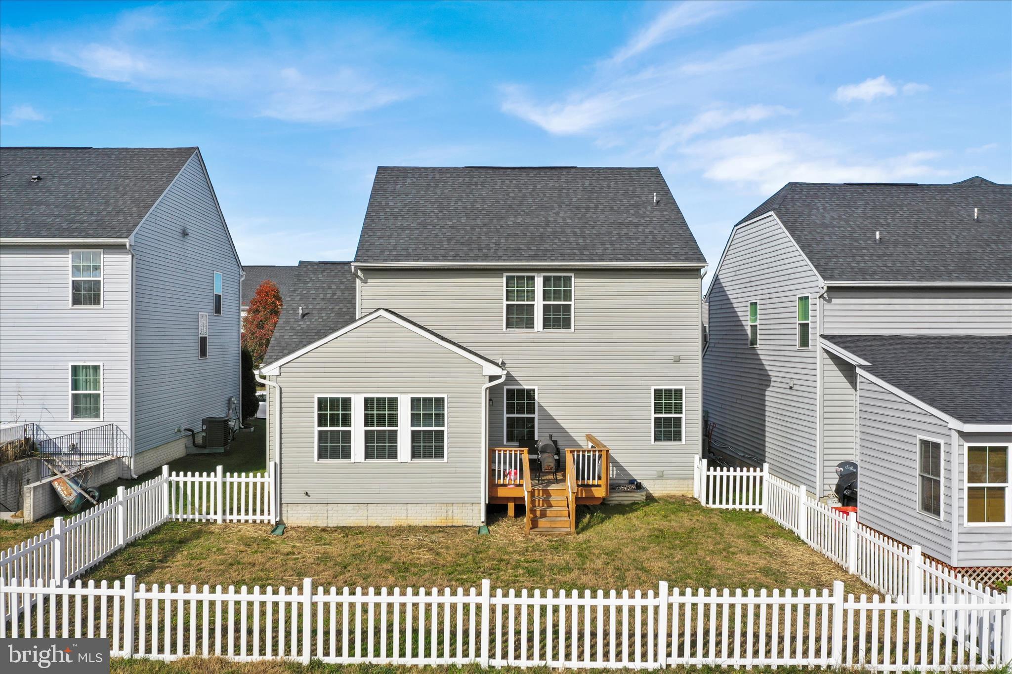 POTOMAC STATION - Residential