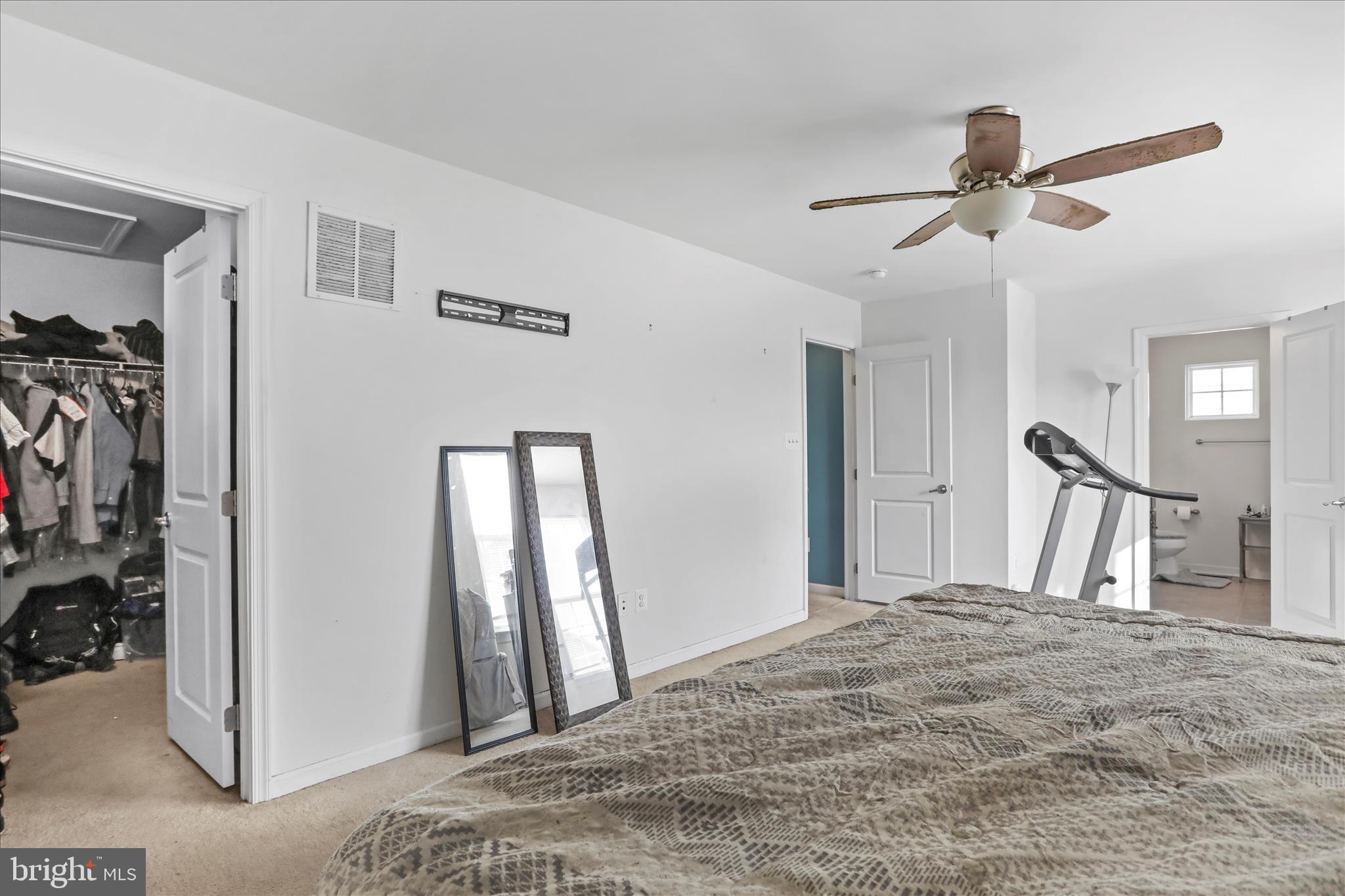 POTOMAC STATION - Residential