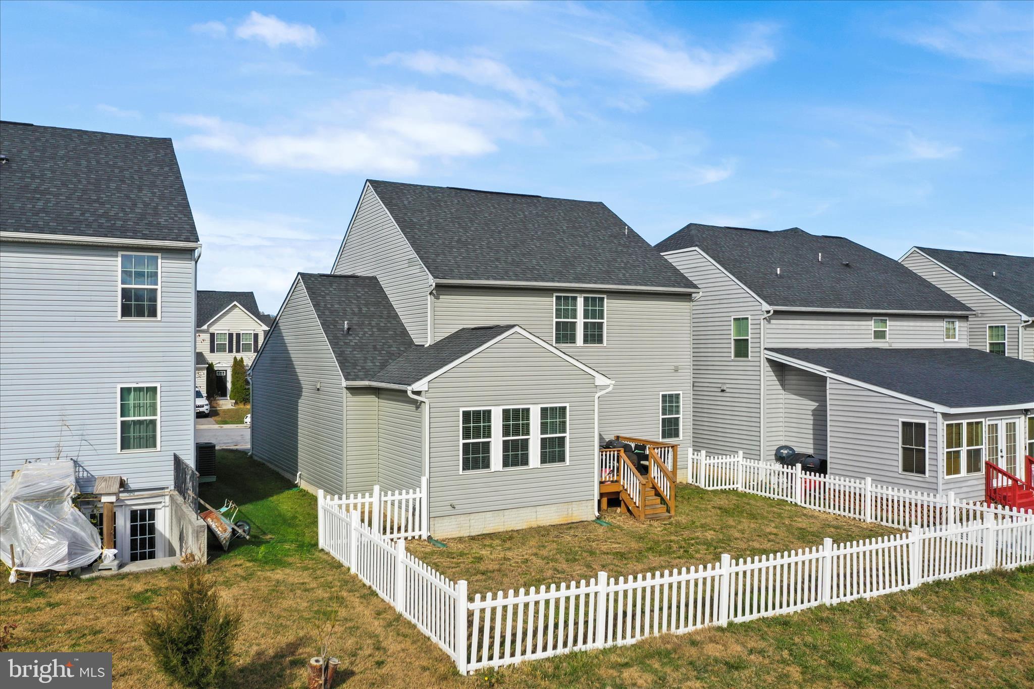 POTOMAC STATION - Residential