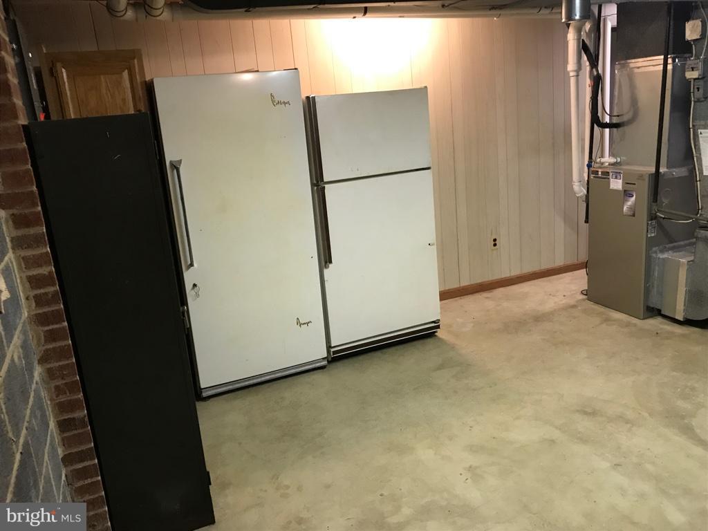 GREEN VALLEY - Residential Lease