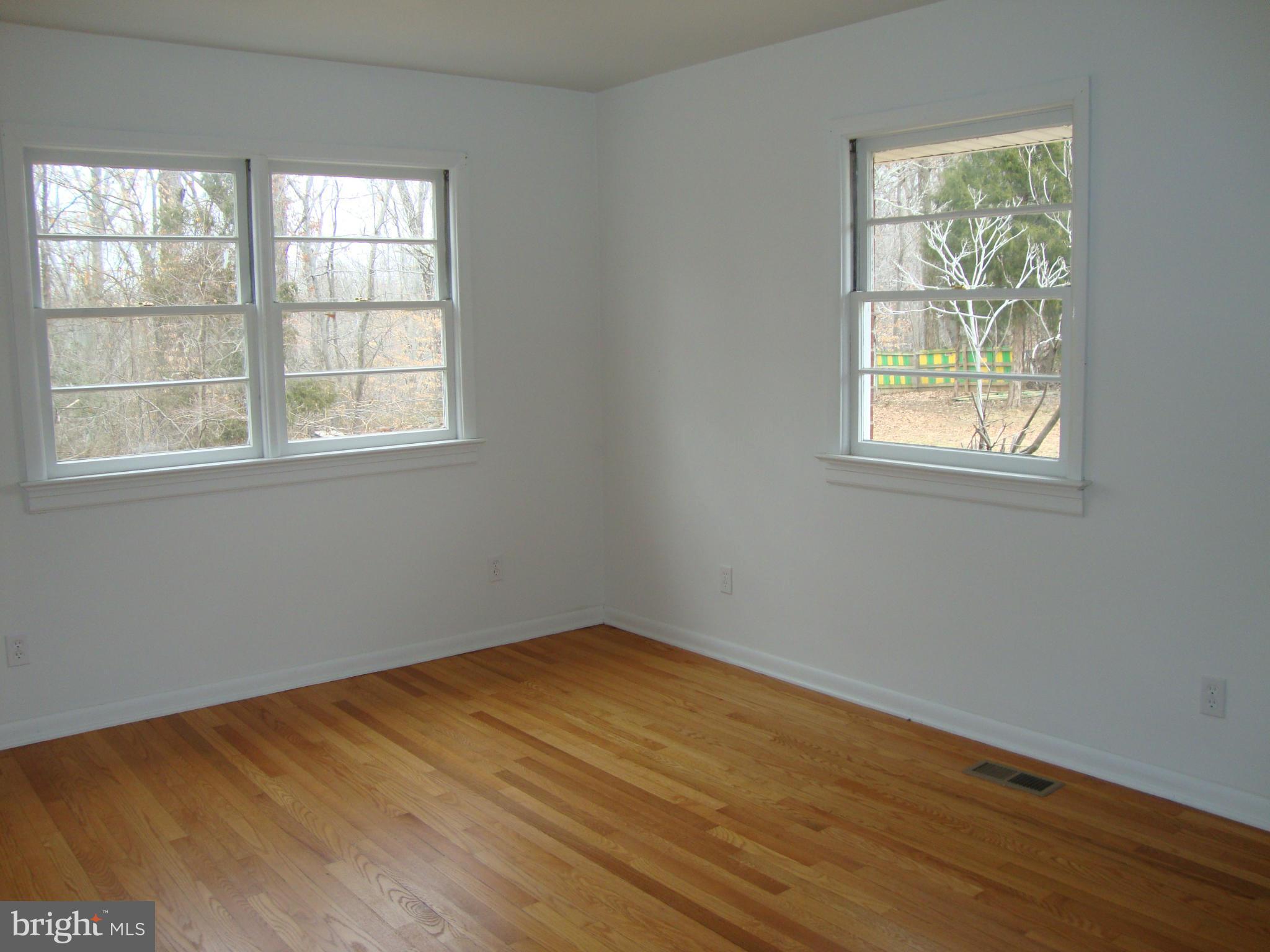 SHERWOOD FOREST - Residential Lease