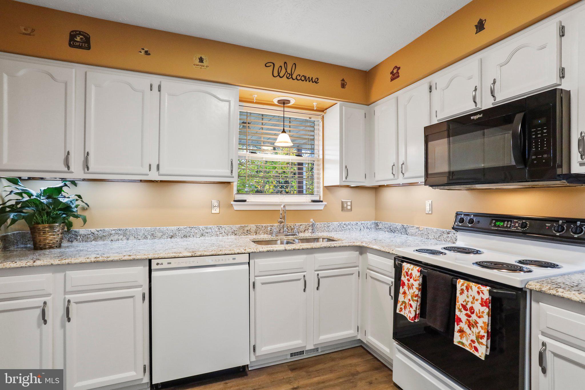 OPEQUON MEADOWS - Residential