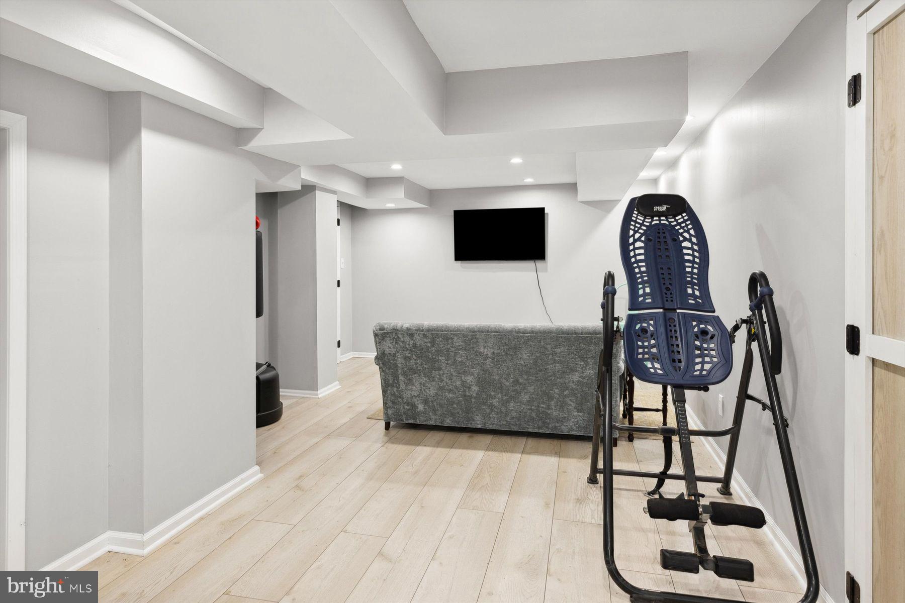 SOUTH WAYNE - Residential