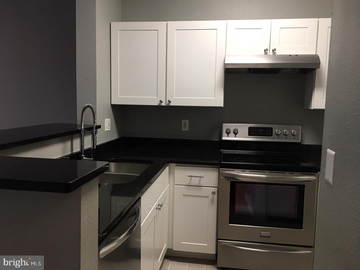 1521 SPRING GATE DRIVE 10202