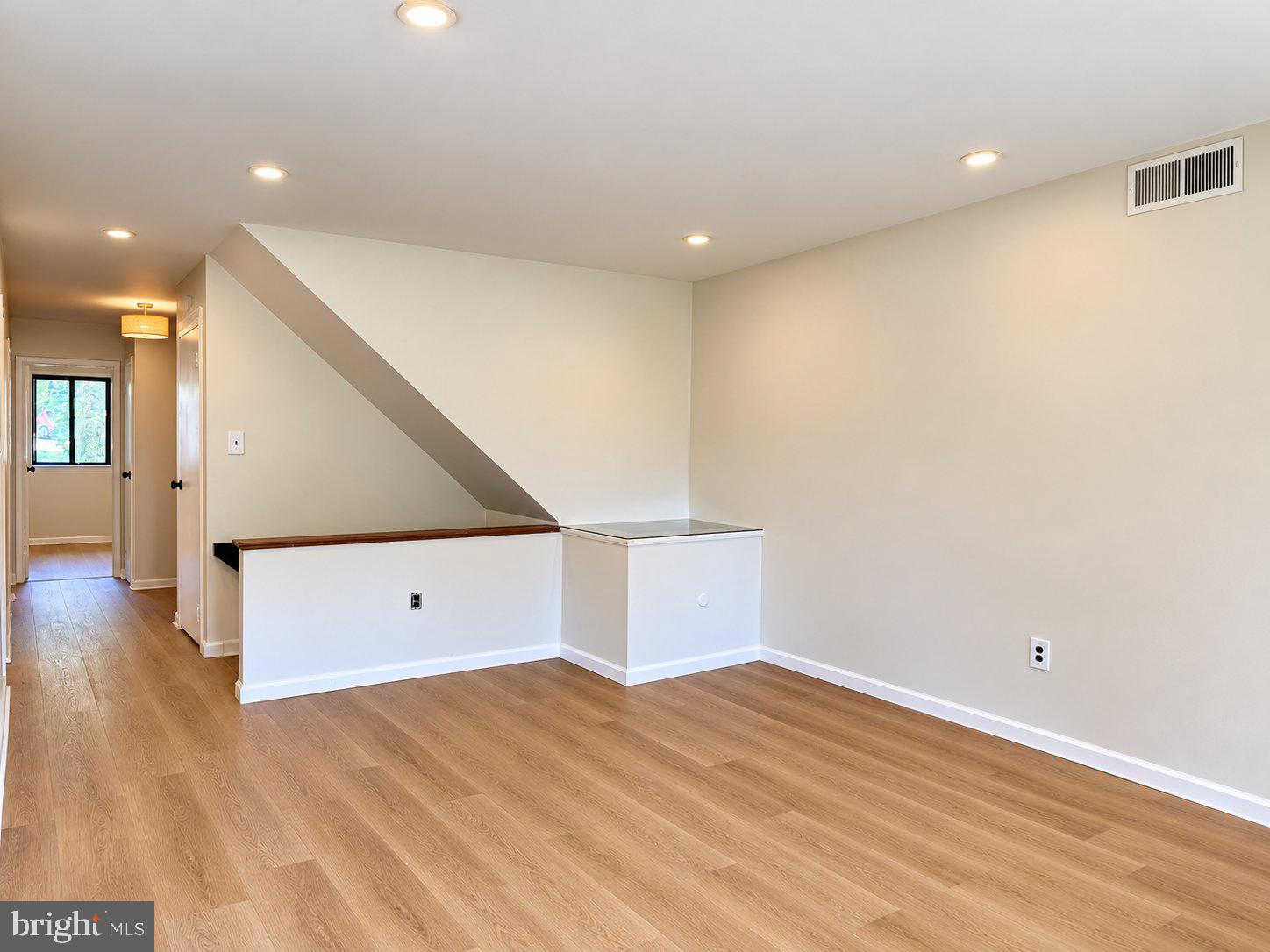 1407 PAINTERS CROSSING 1407